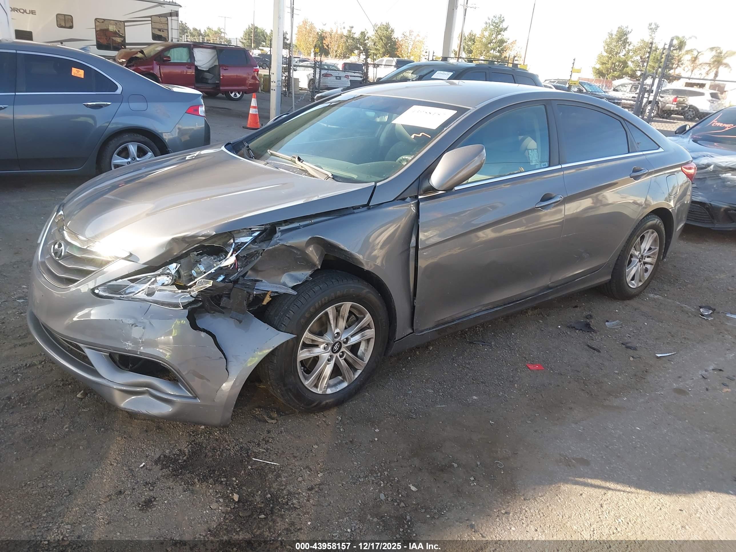 HYUNDAI SONATA image 2
