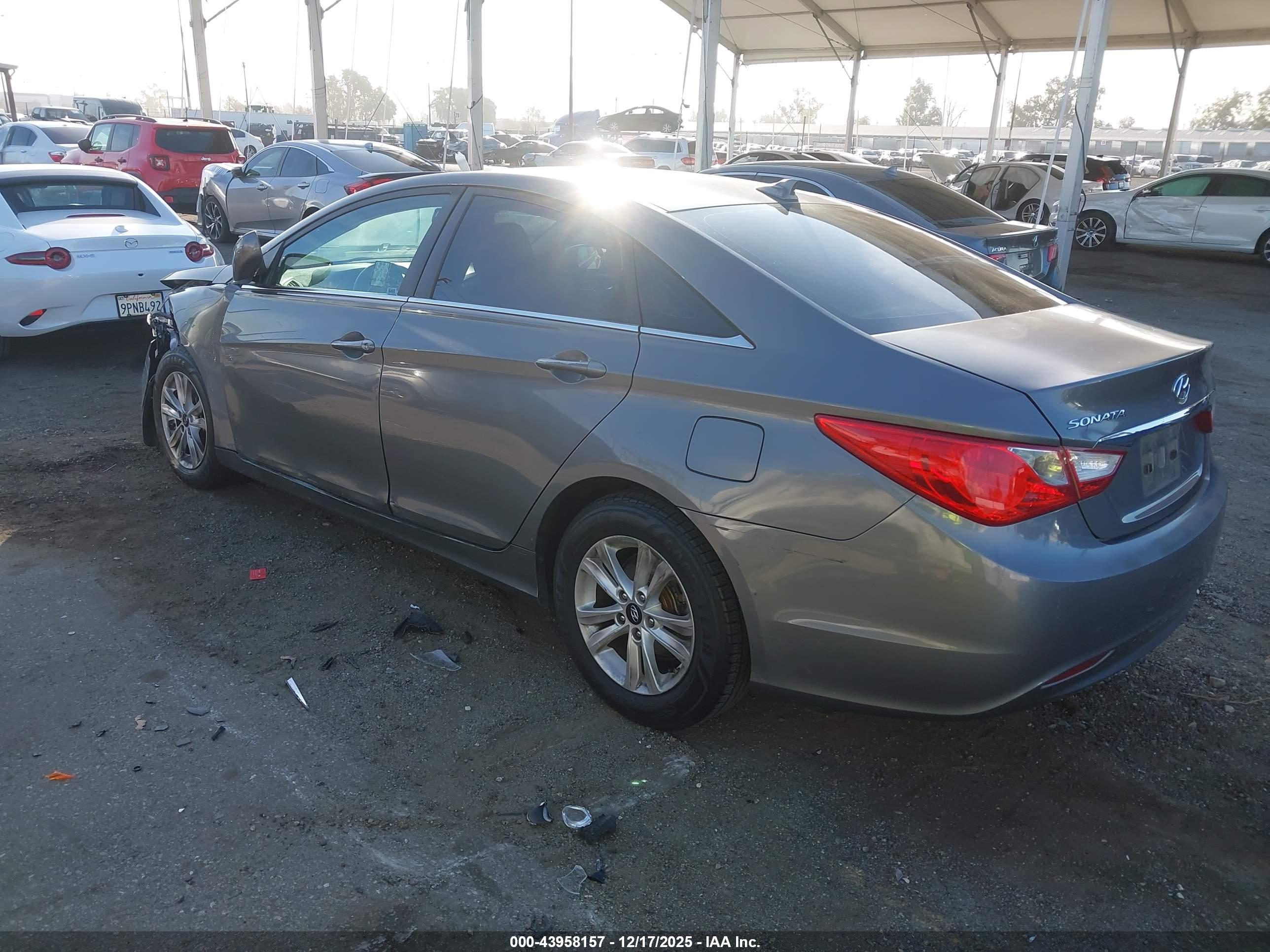 HYUNDAI SONATA image 3
