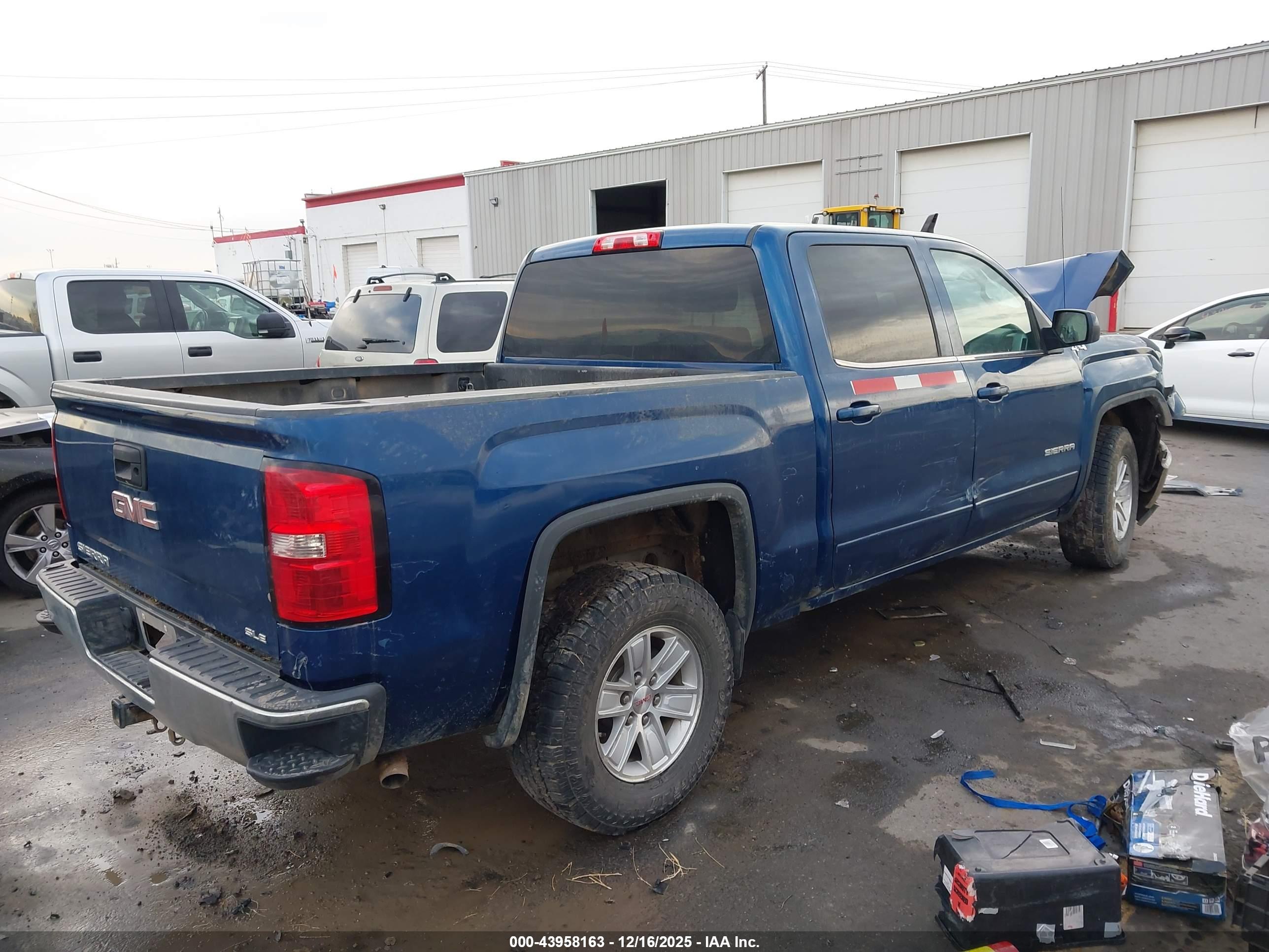 GMC SIERRA image 4