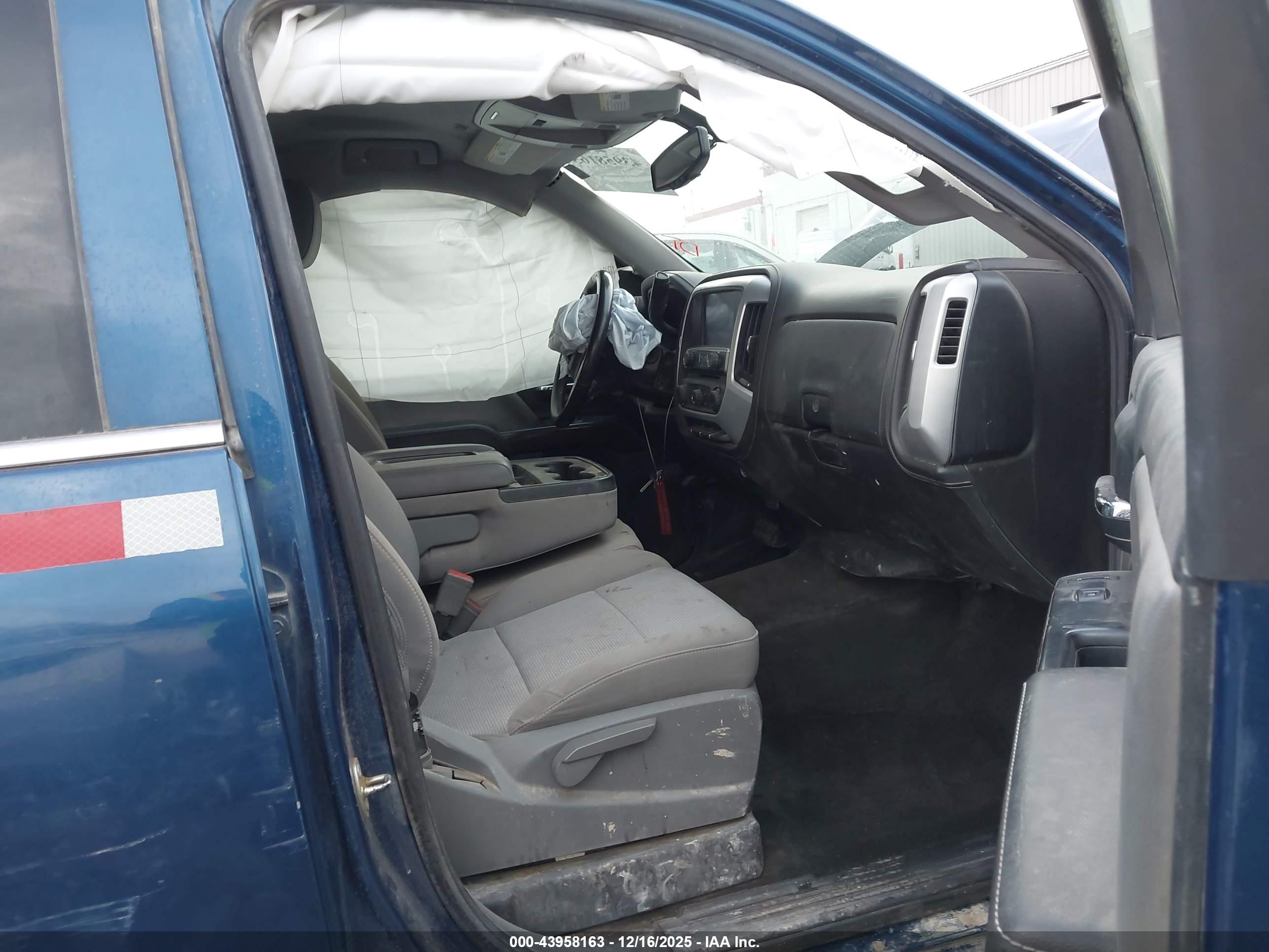 GMC SIERRA image 5