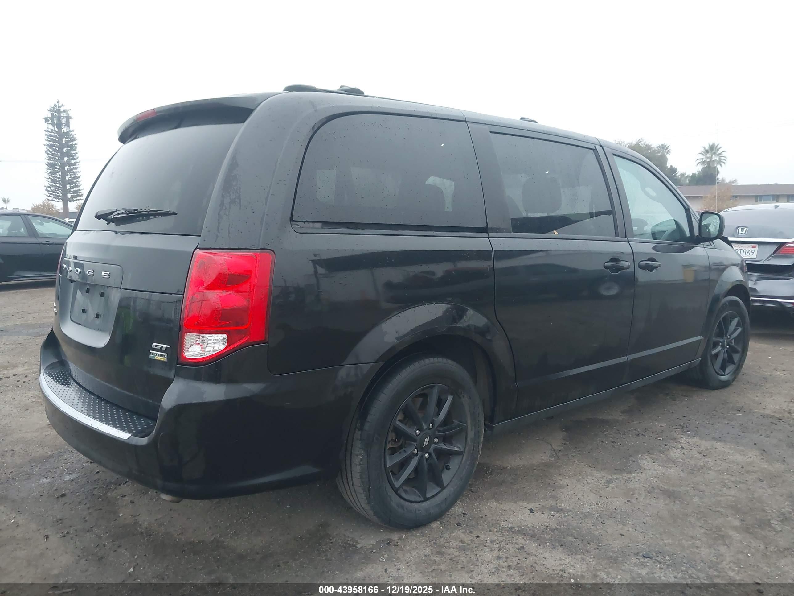 DODGE GRAND image 4