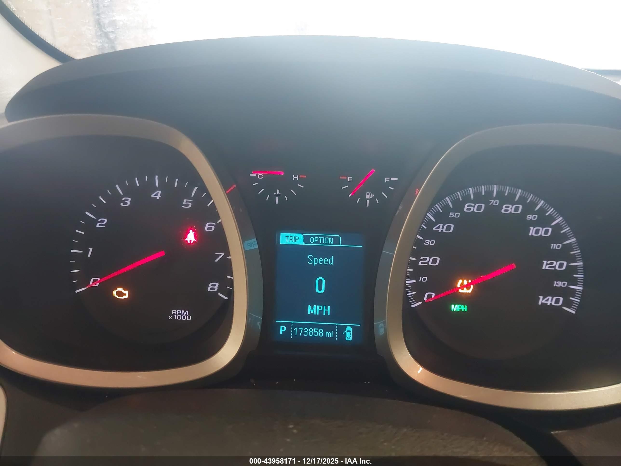 CHEVROLET EQUINOX image 7
