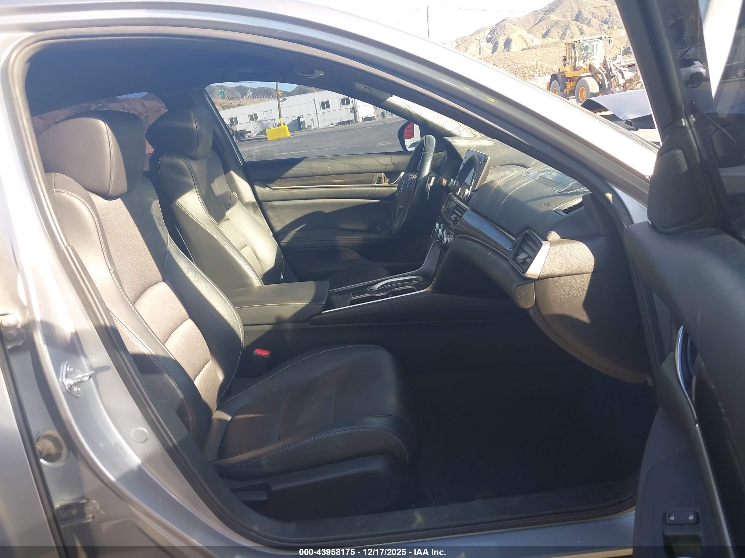 HONDA ACCORD image 5