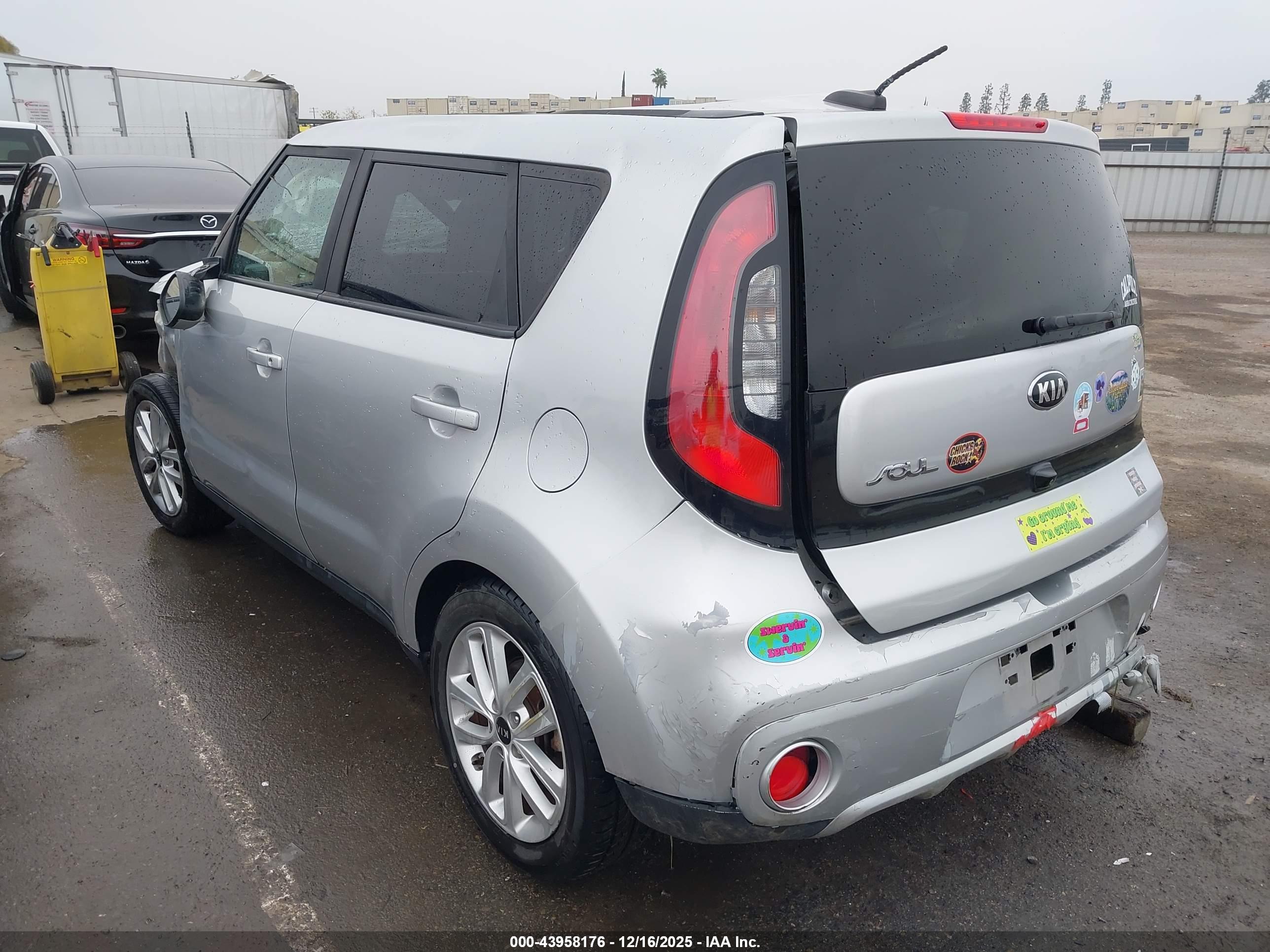 KIA SOUL image 3