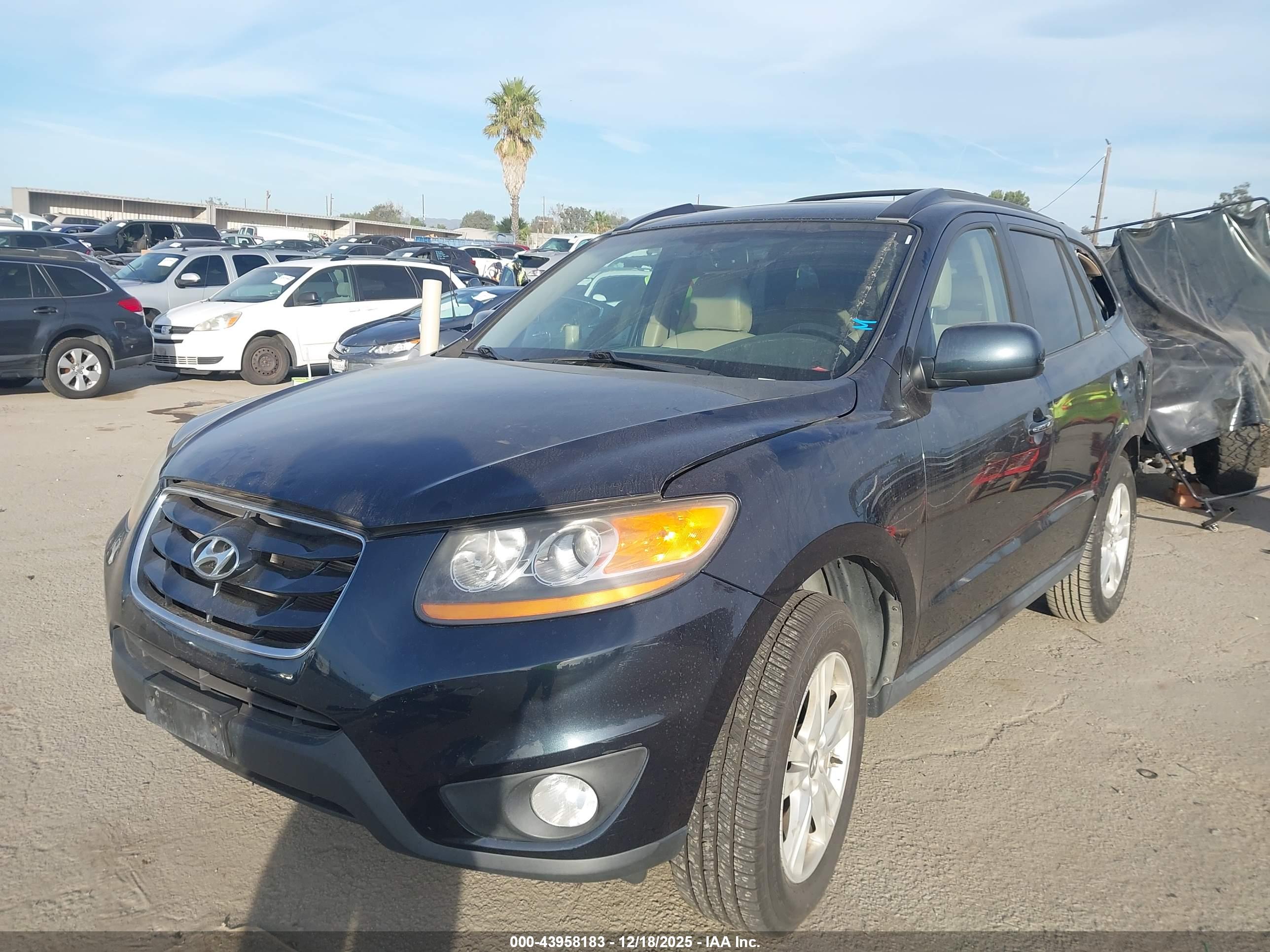 HYUNDAI SANTA image 2