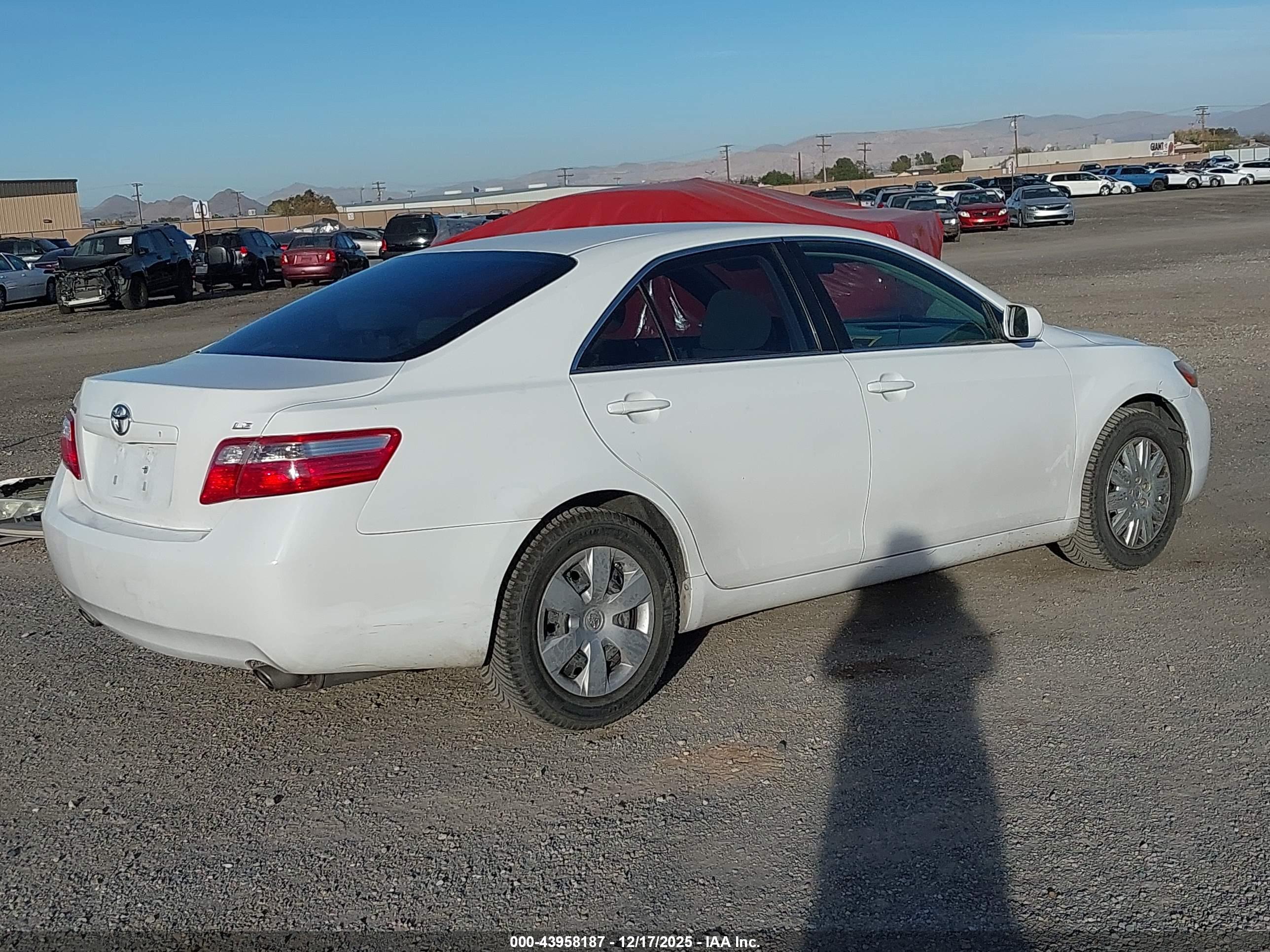 TOYOTA CAMRY image 4