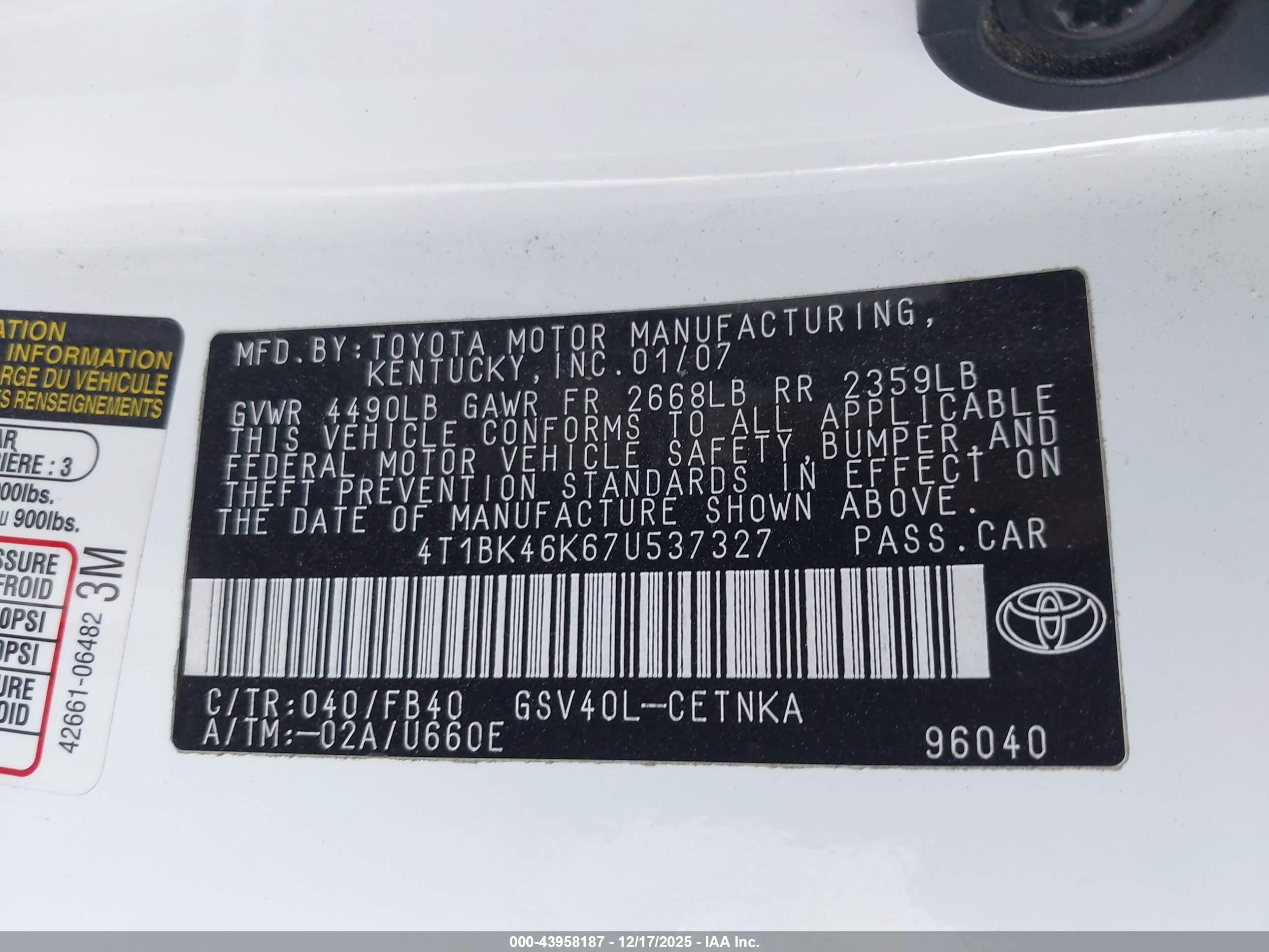 TOYOTA CAMRY image 9