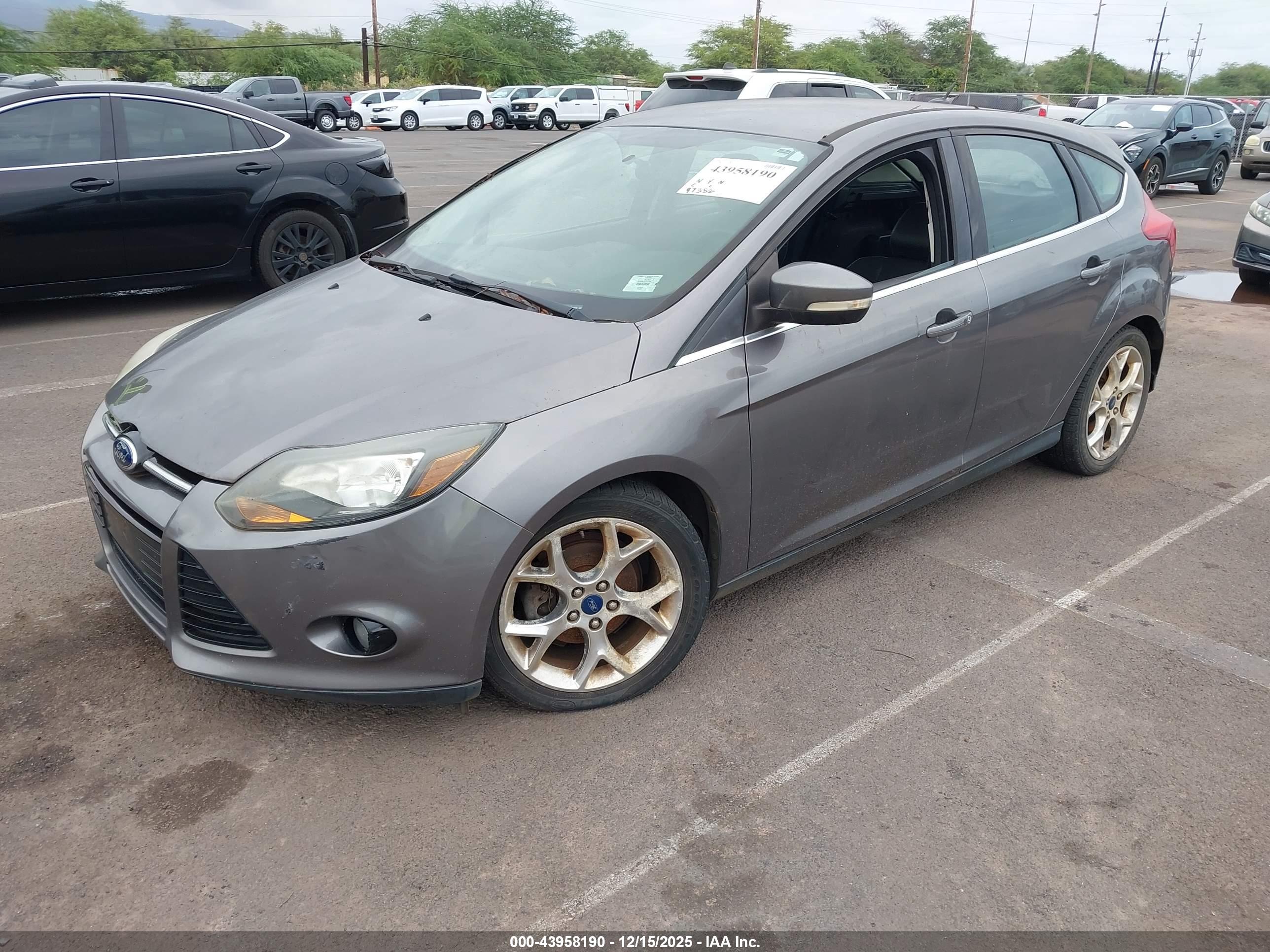 FORD FOCUS image 2