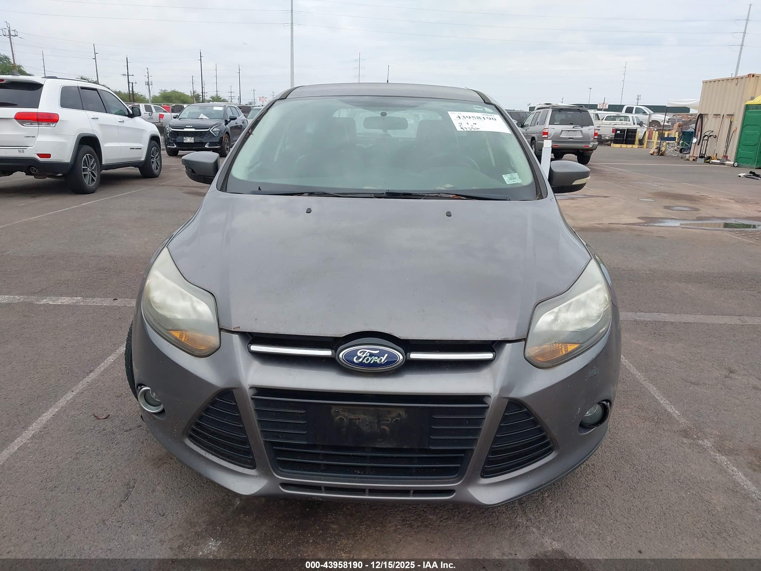 FORD FOCUS image 6