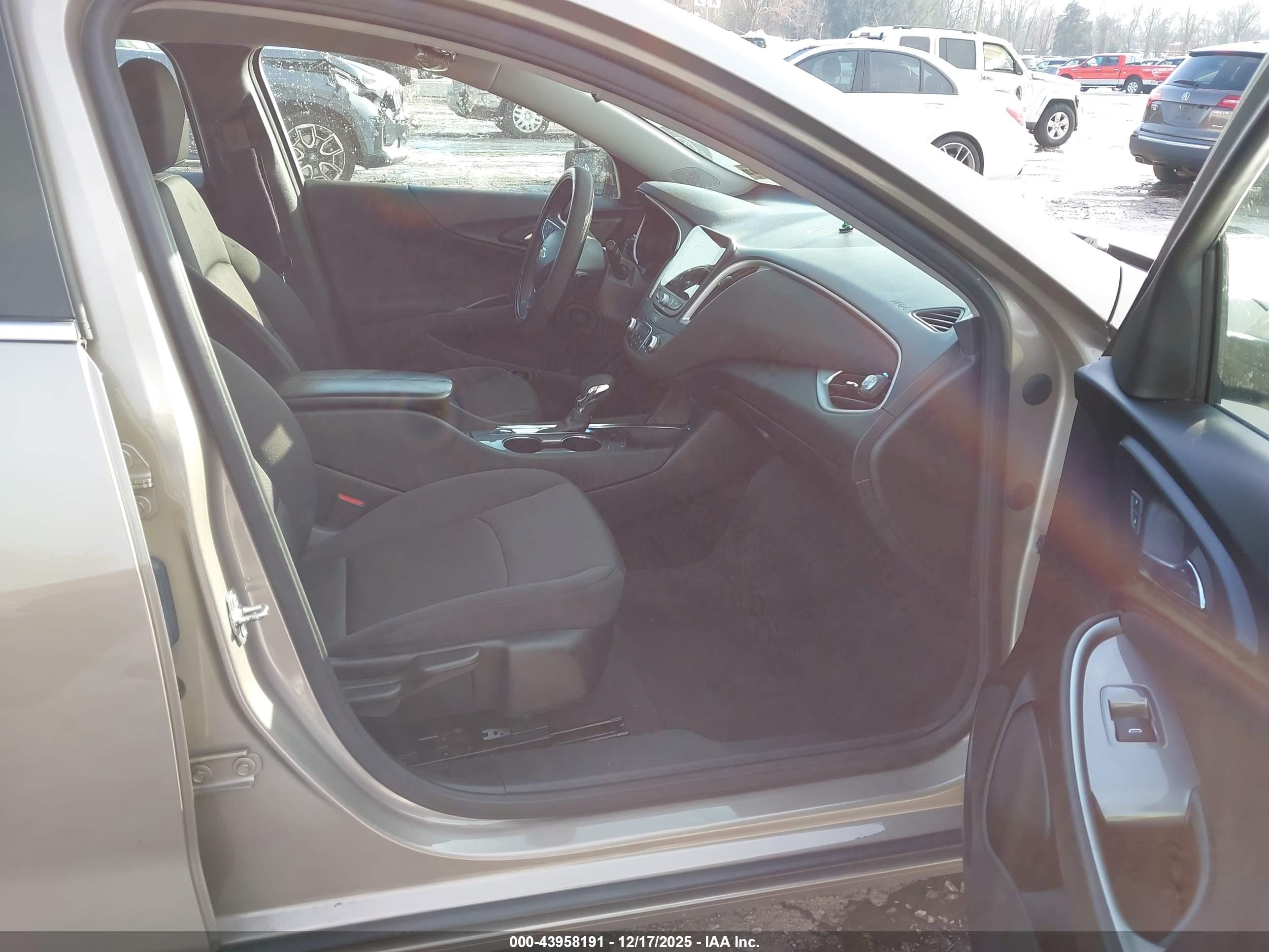 CHEVROLET MALIBU image 5