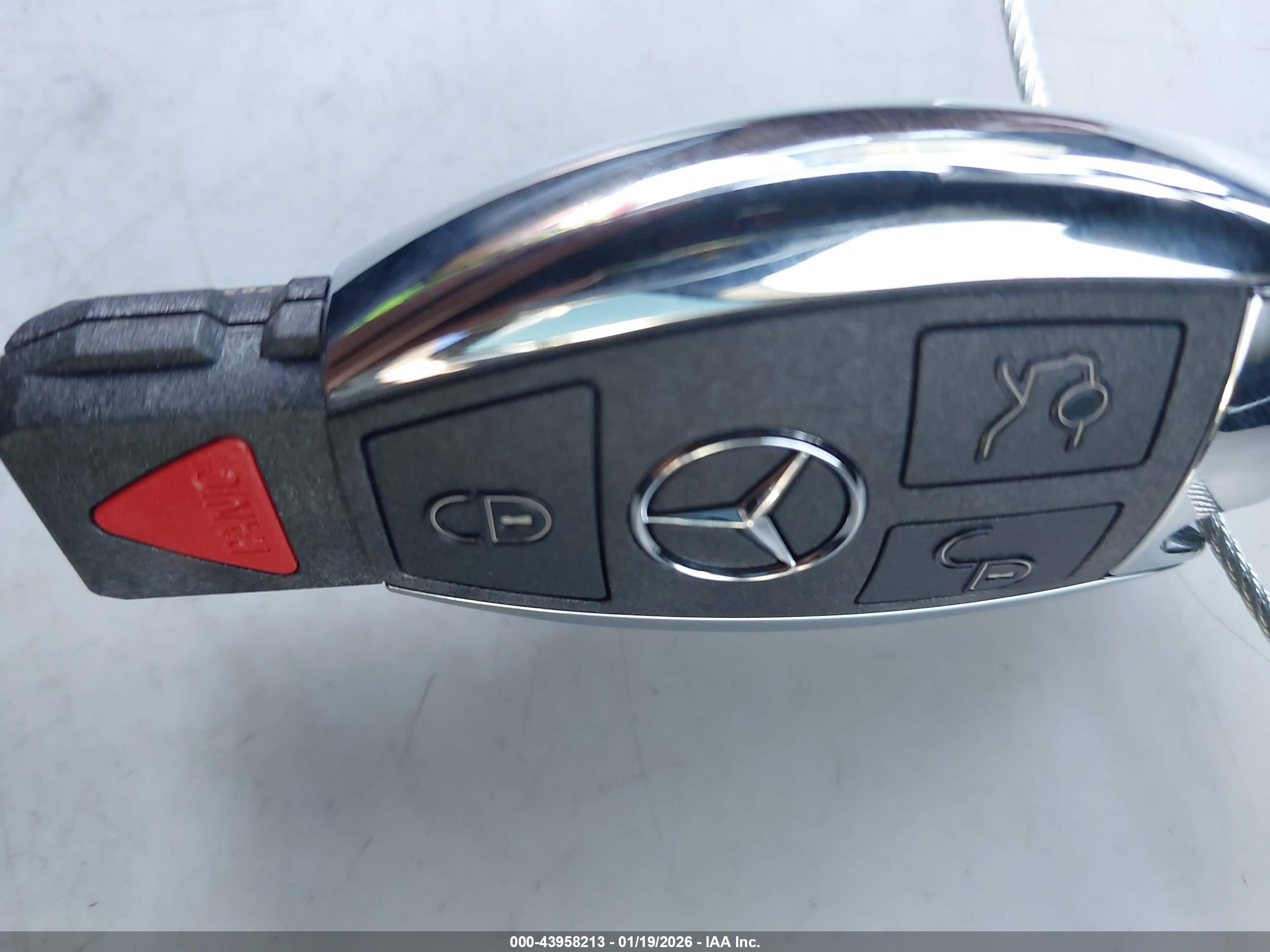 MERCEDES-BENZ C image 11