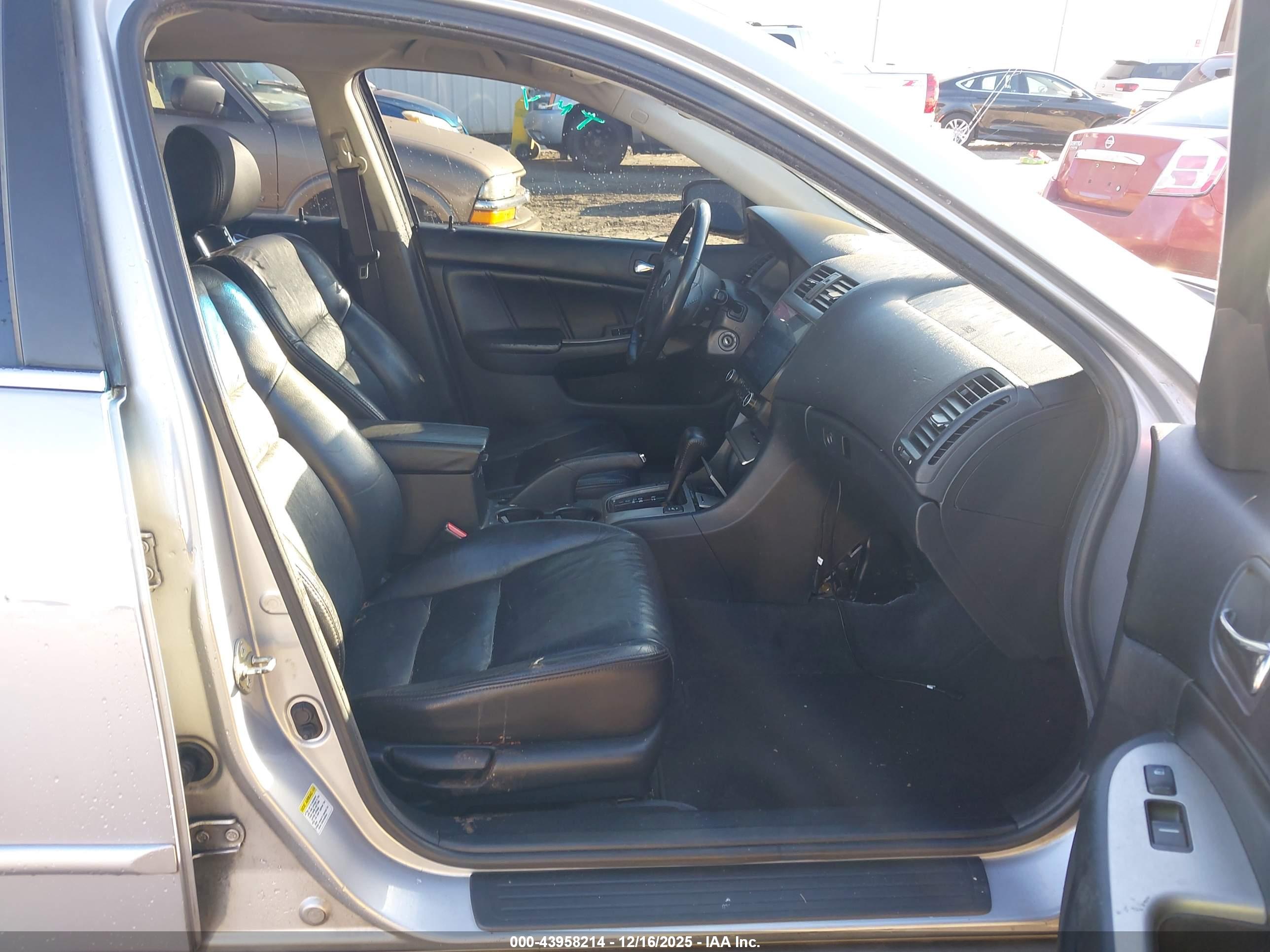 HONDA ACCORD image 5