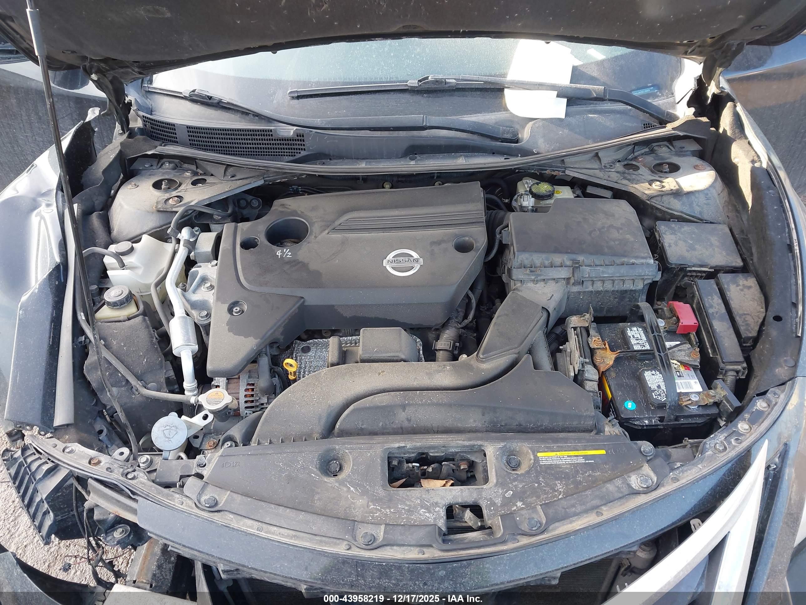 NISSAN ALTIMA image 10
