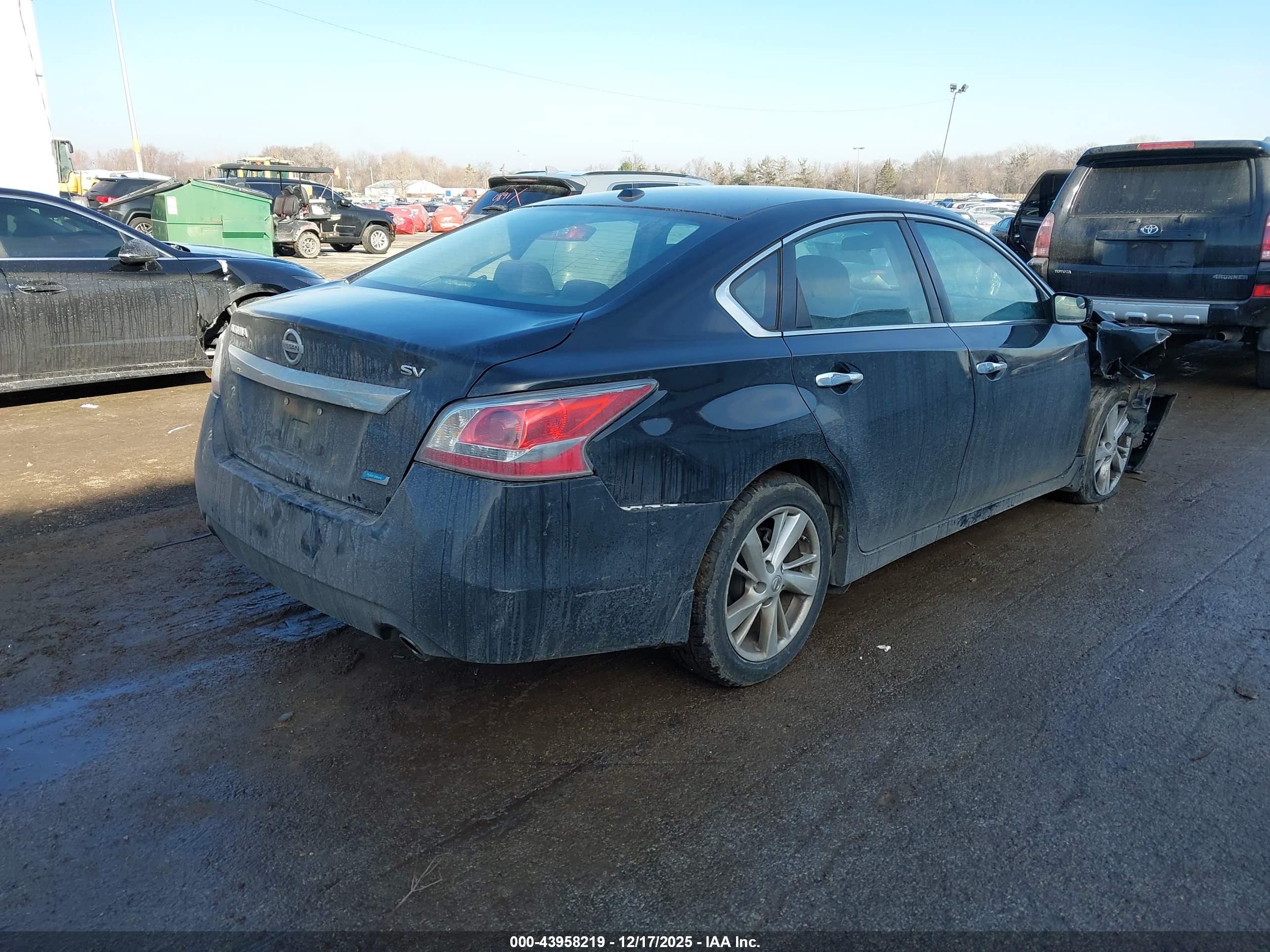 NISSAN ALTIMA image 4