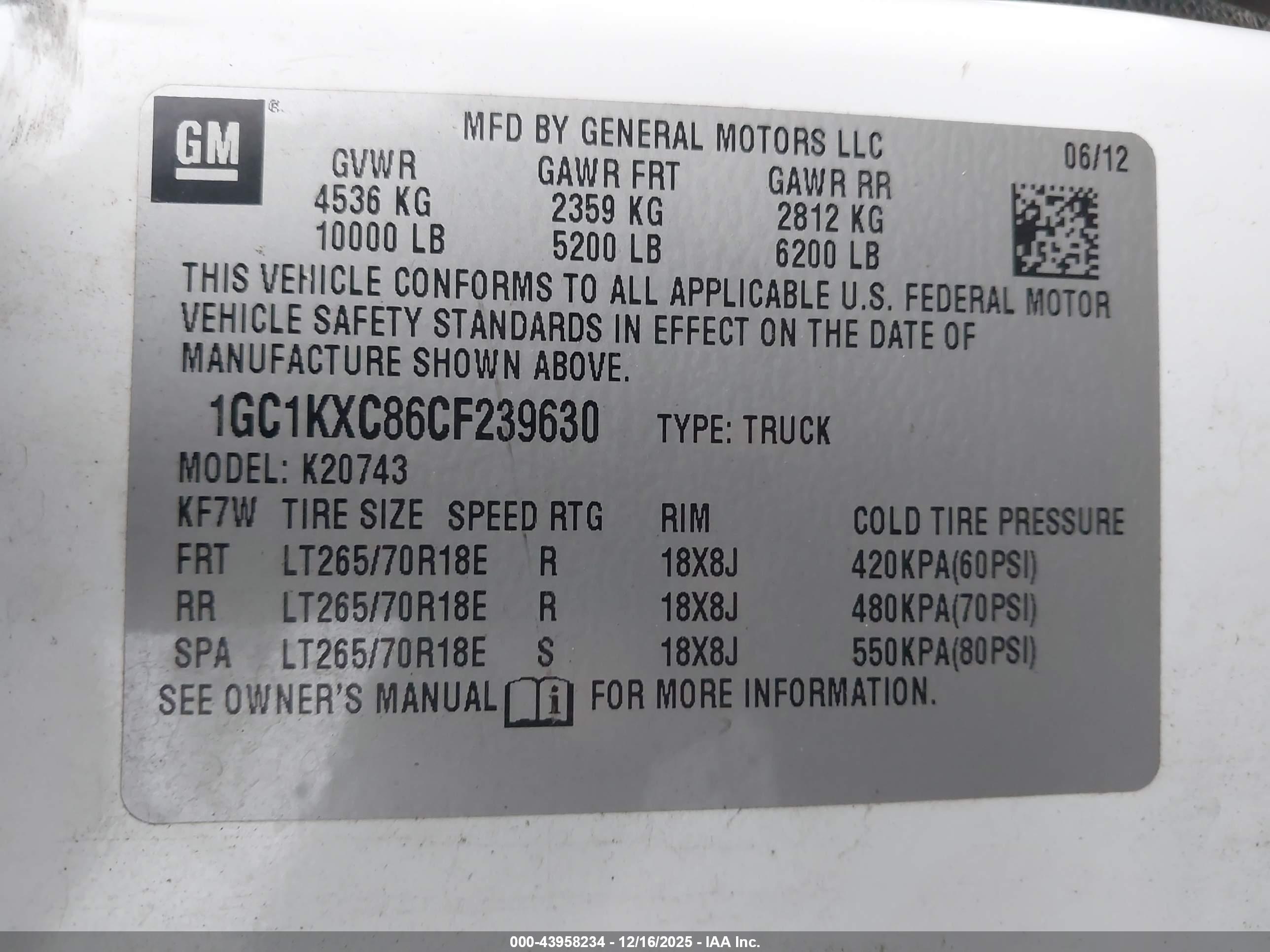 CHEVROLET SILVERADO image 9