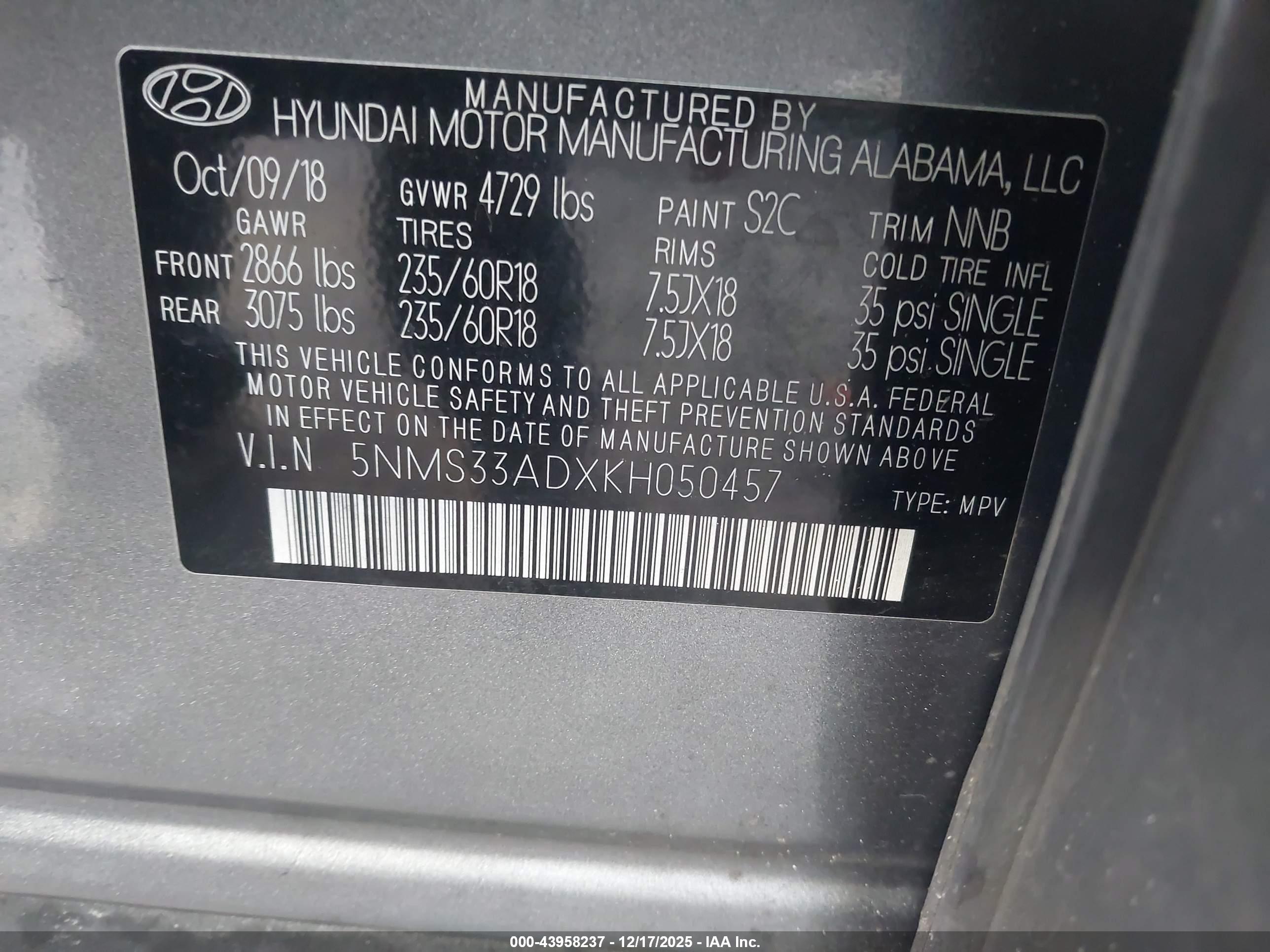 HYUNDAI SANTA image 9