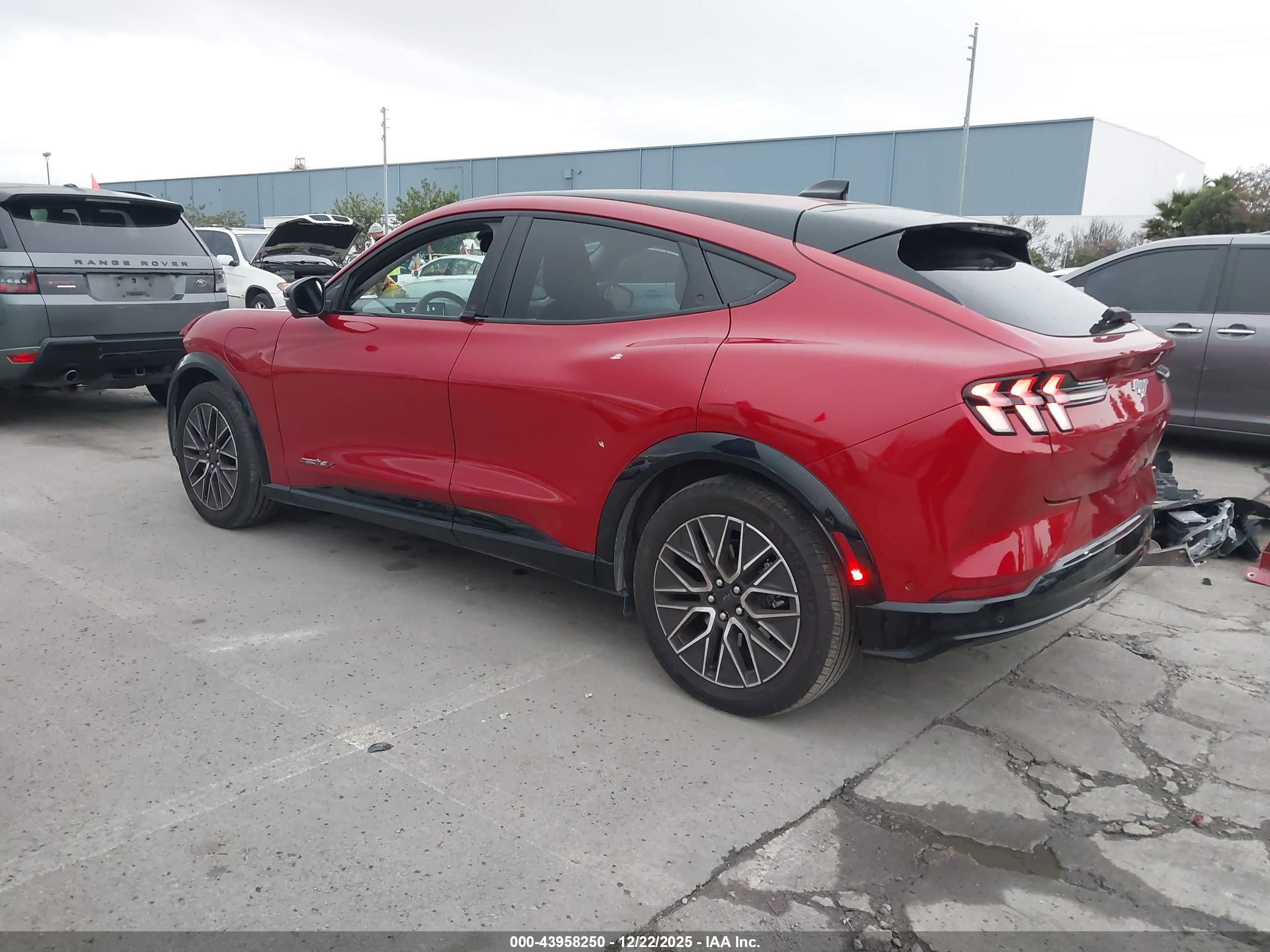 FORD MUSTANG image 3