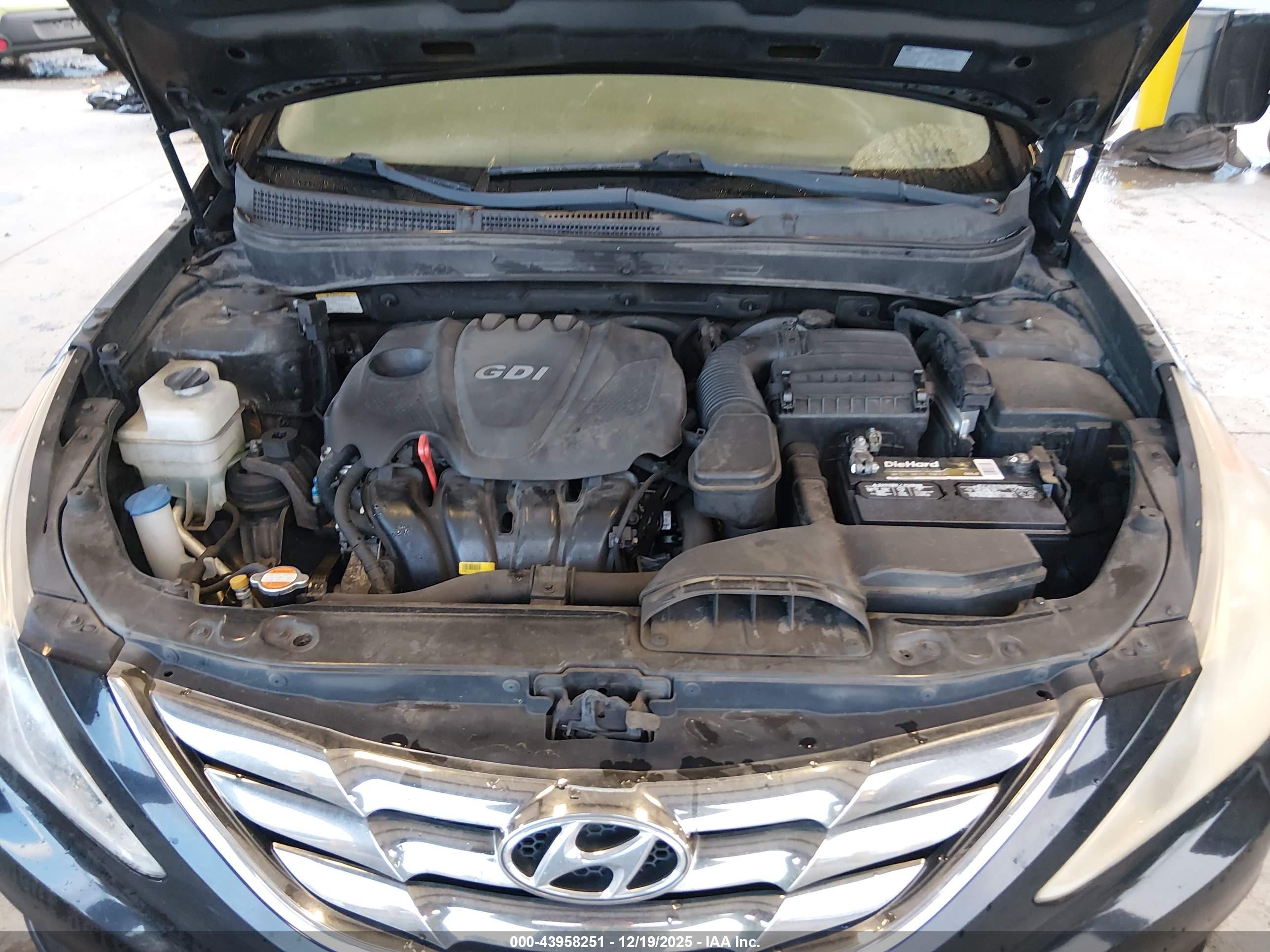 HYUNDAI SONATA image 10