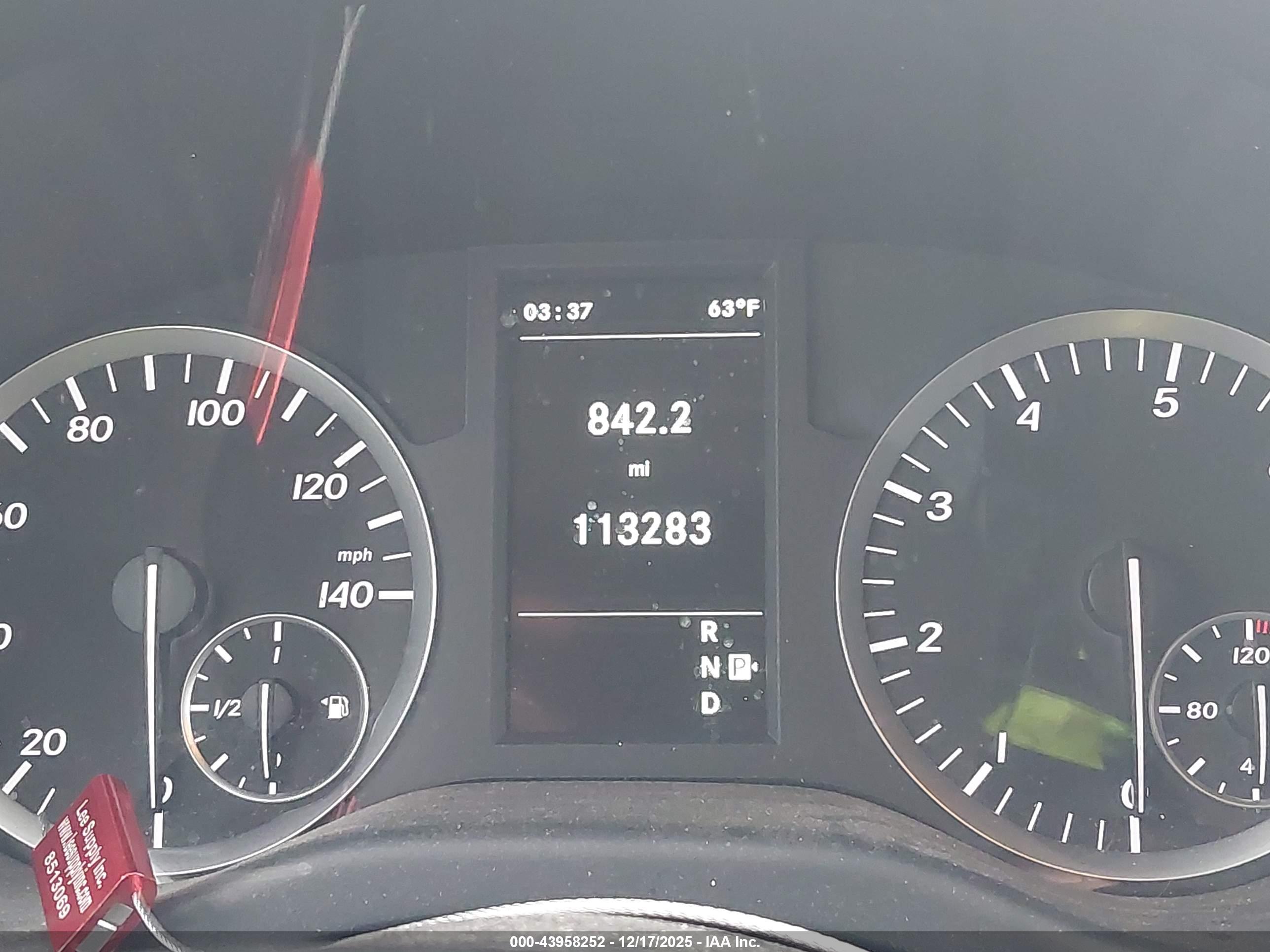 MERCEDES-BENZ METRIS image 7