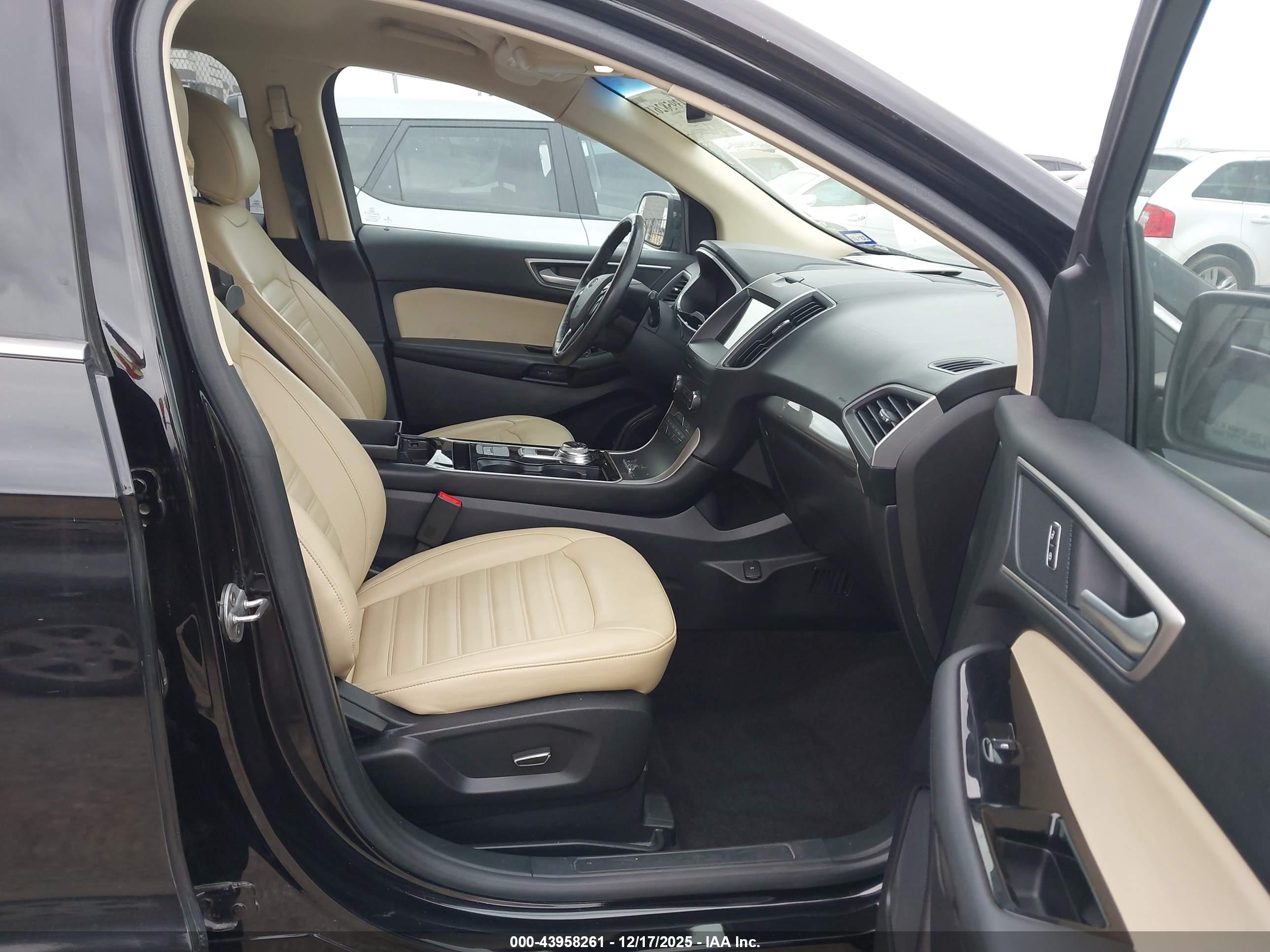 FORD EDGE image 5