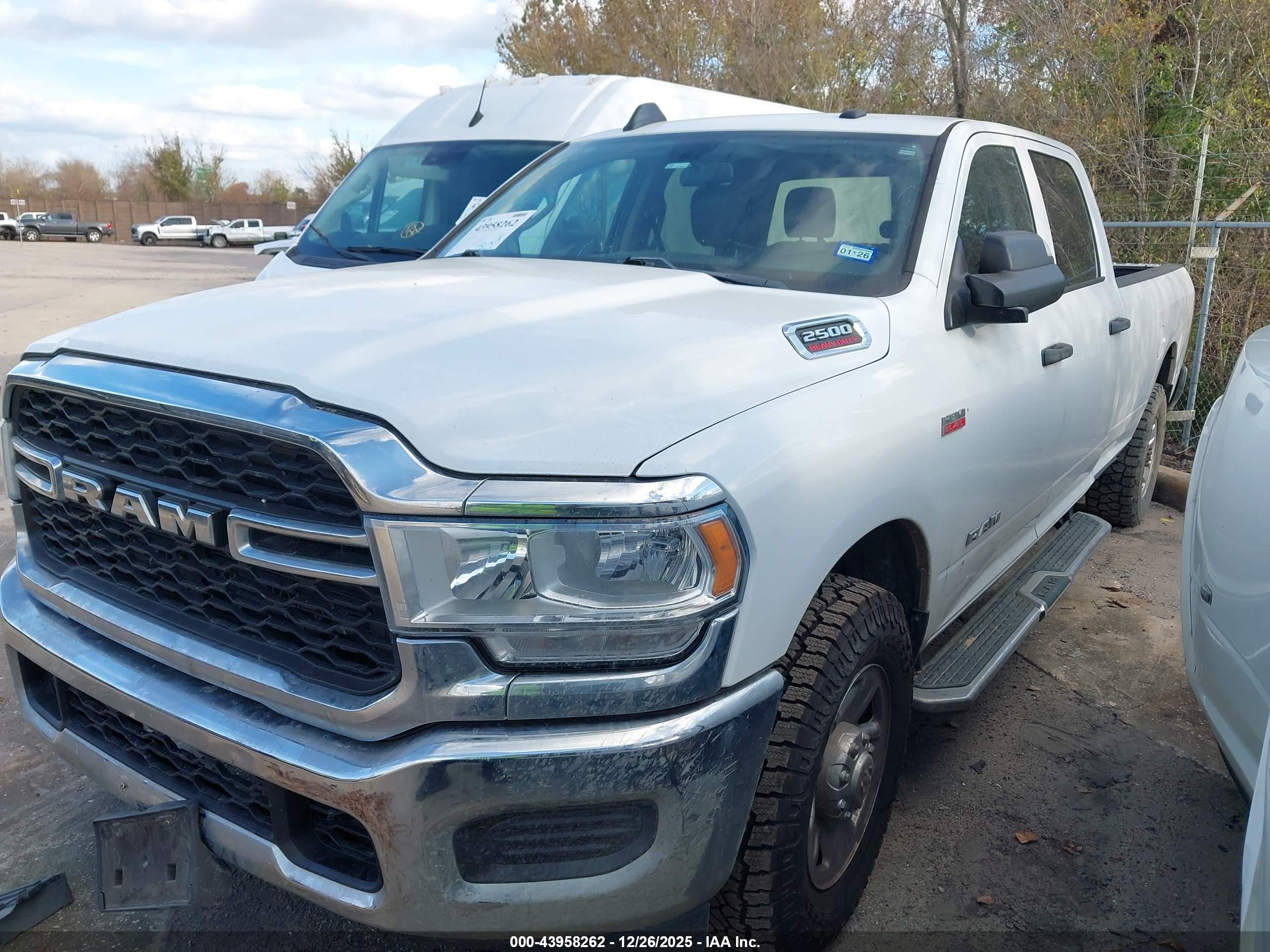 RAM 2500 image 2