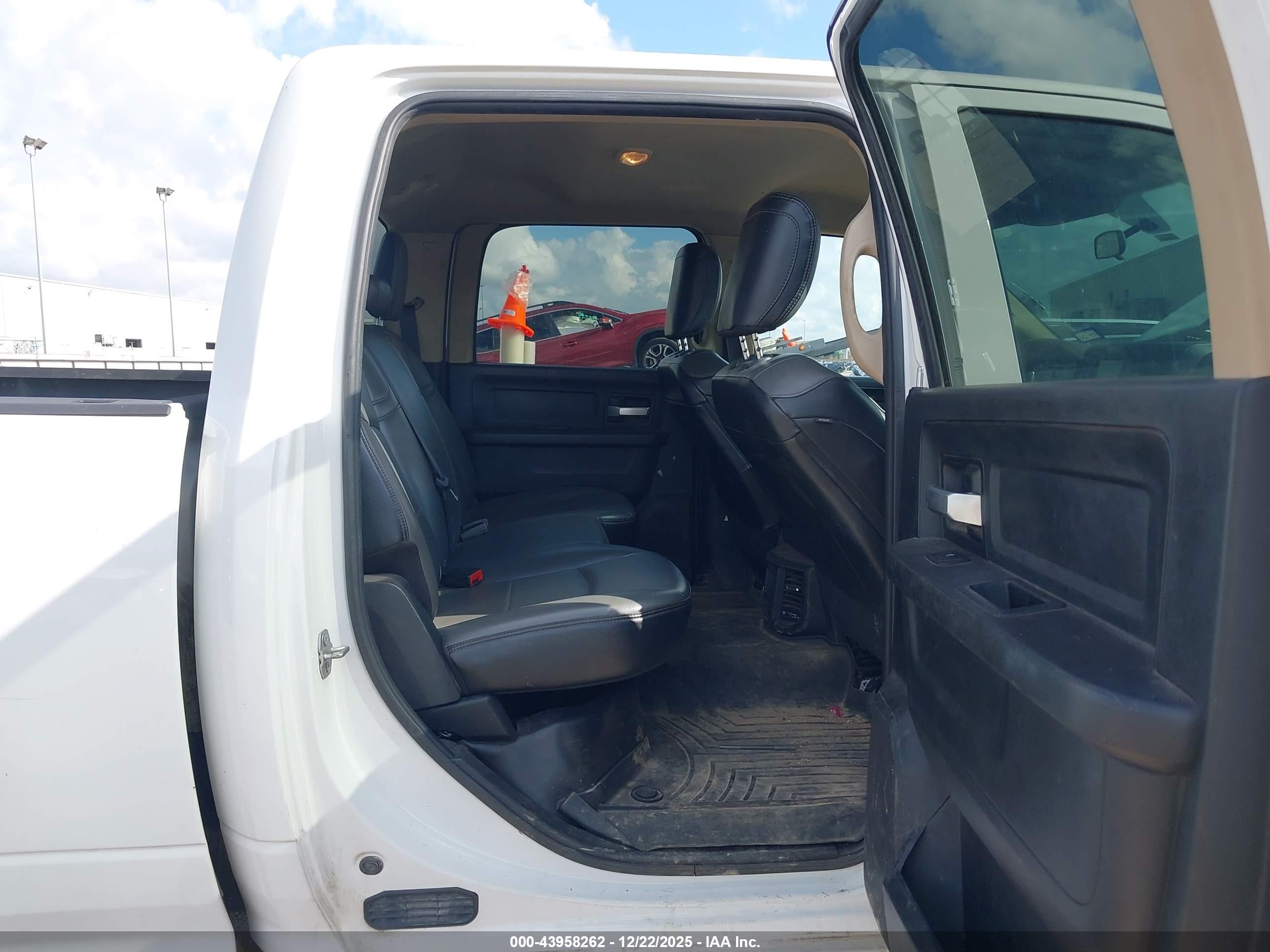 RAM 2500 image 8