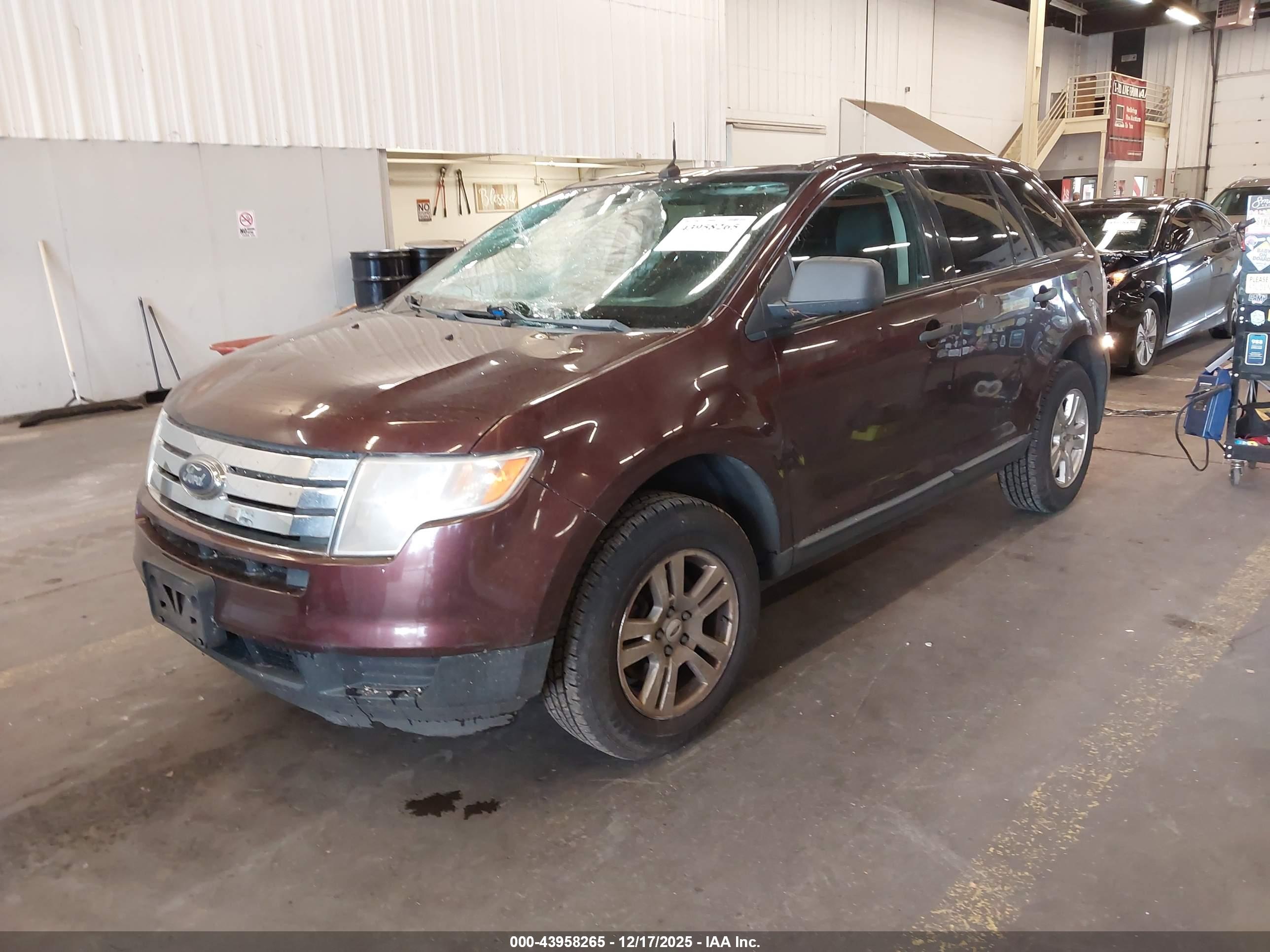 FORD EDGE image 2