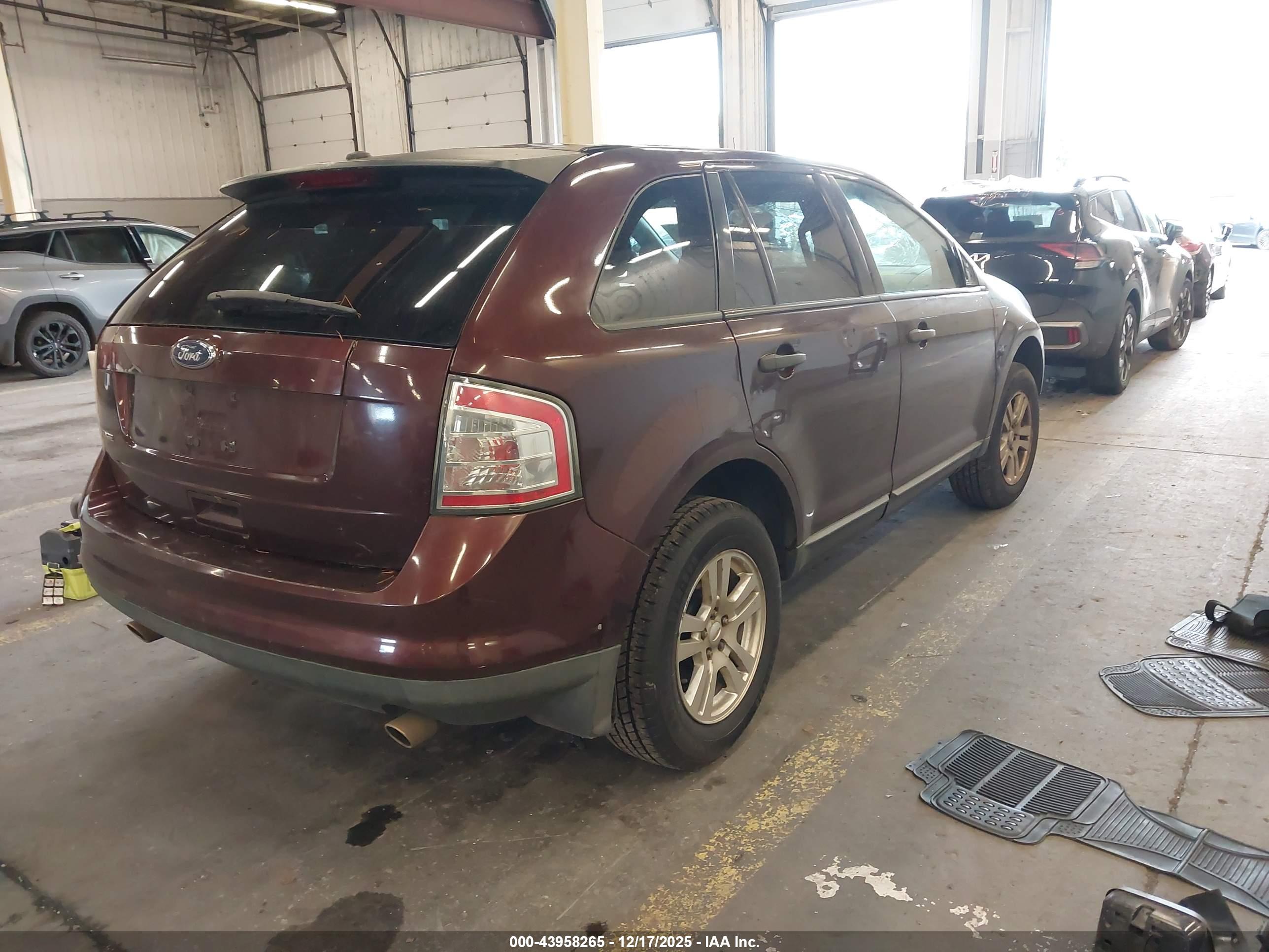 FORD EDGE image 4