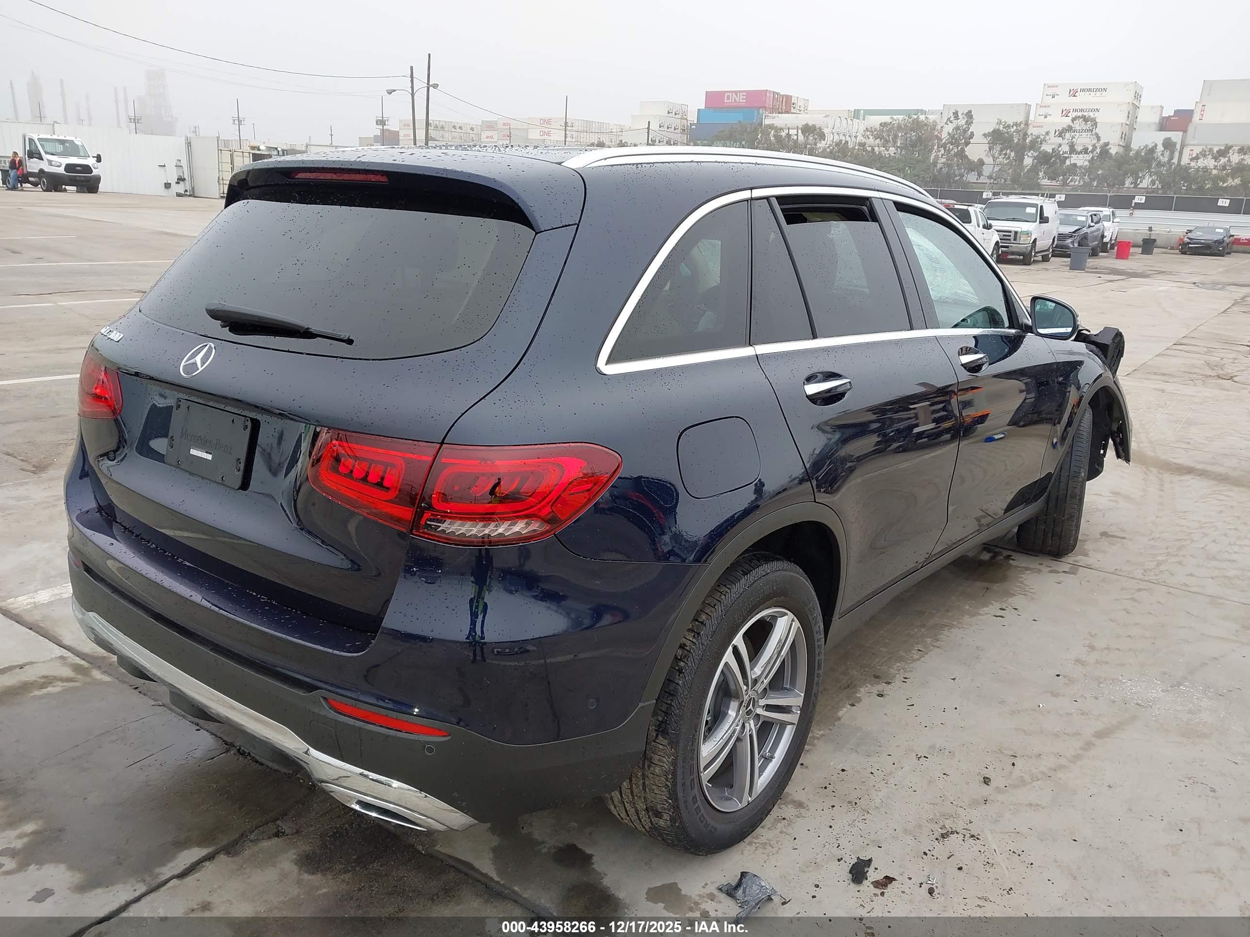 MERCEDES-BENZ GLC image 4