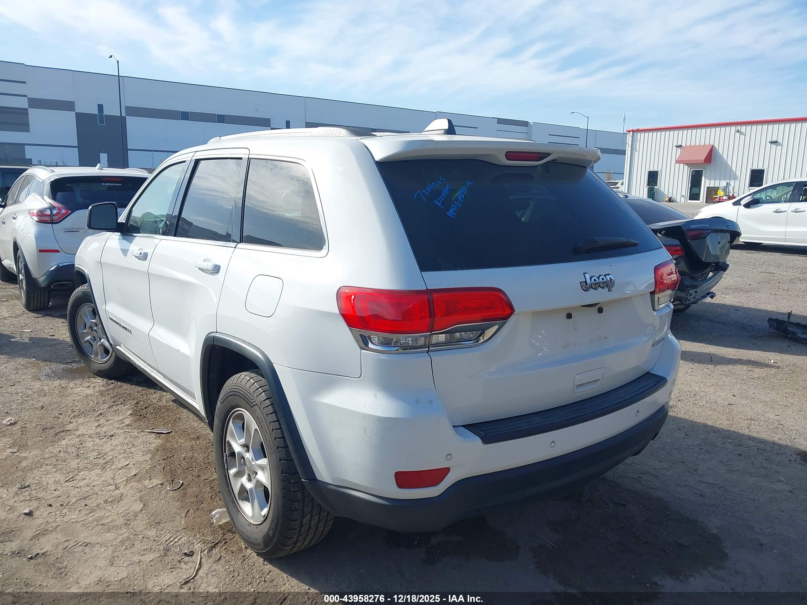 JEEP GRAND image 3