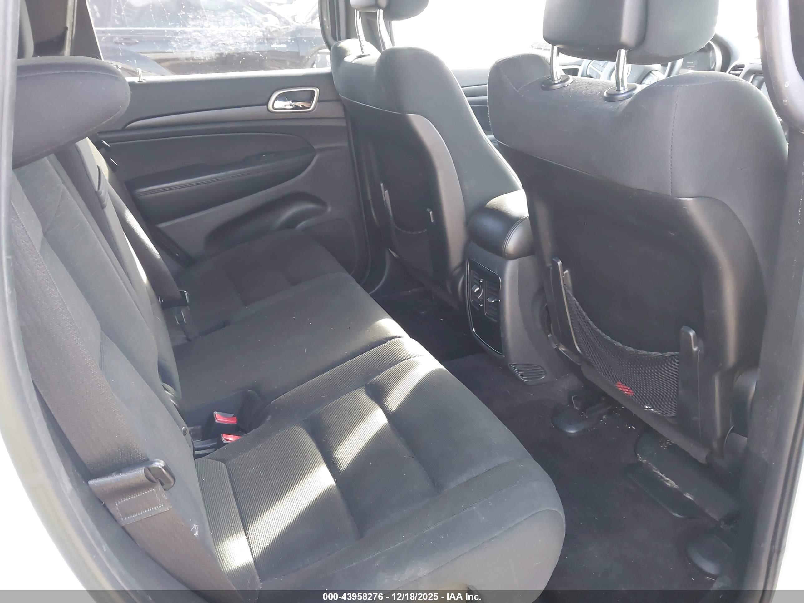 JEEP GRAND image 8