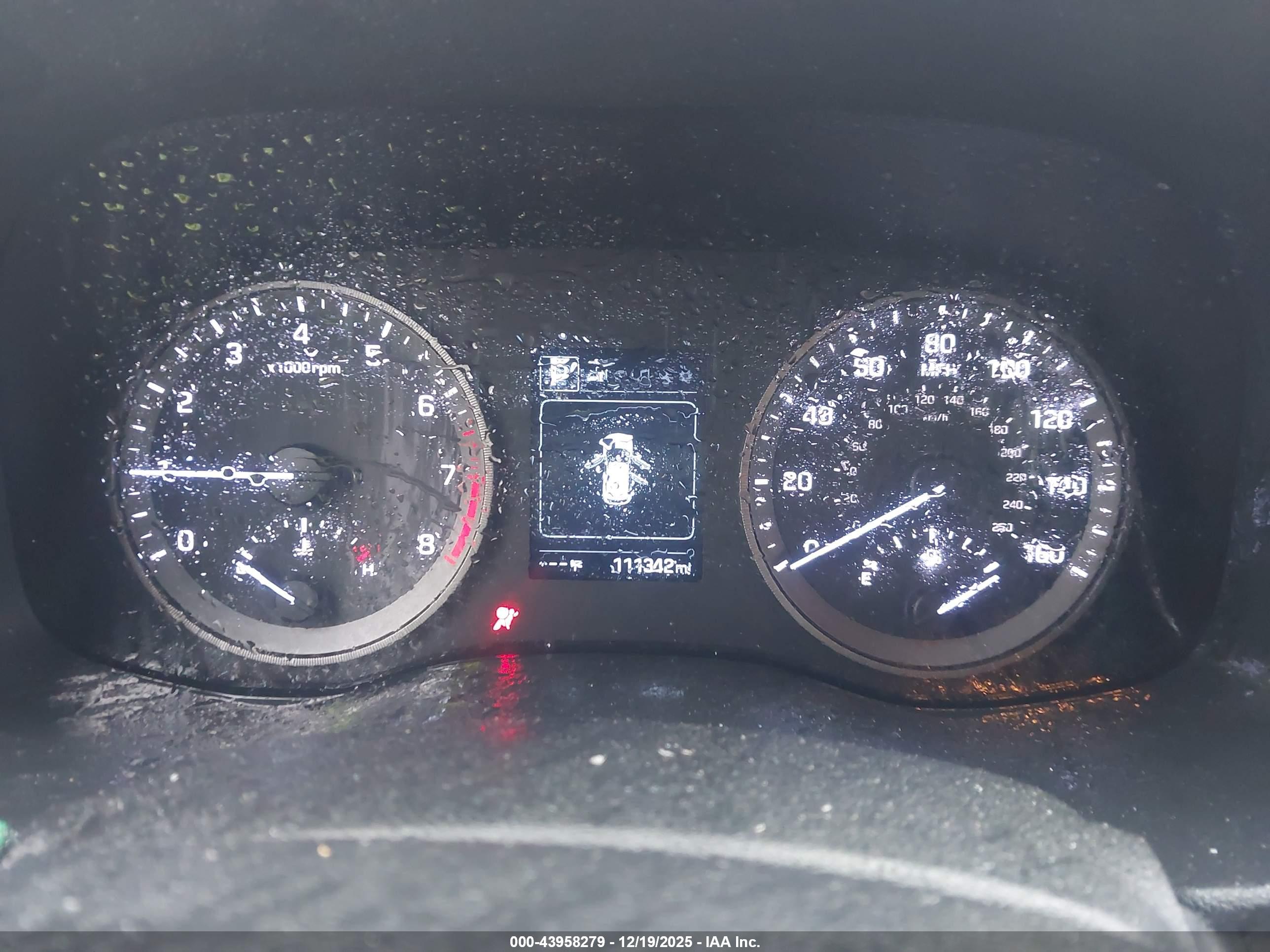 HYUNDAI TUCSON image 7