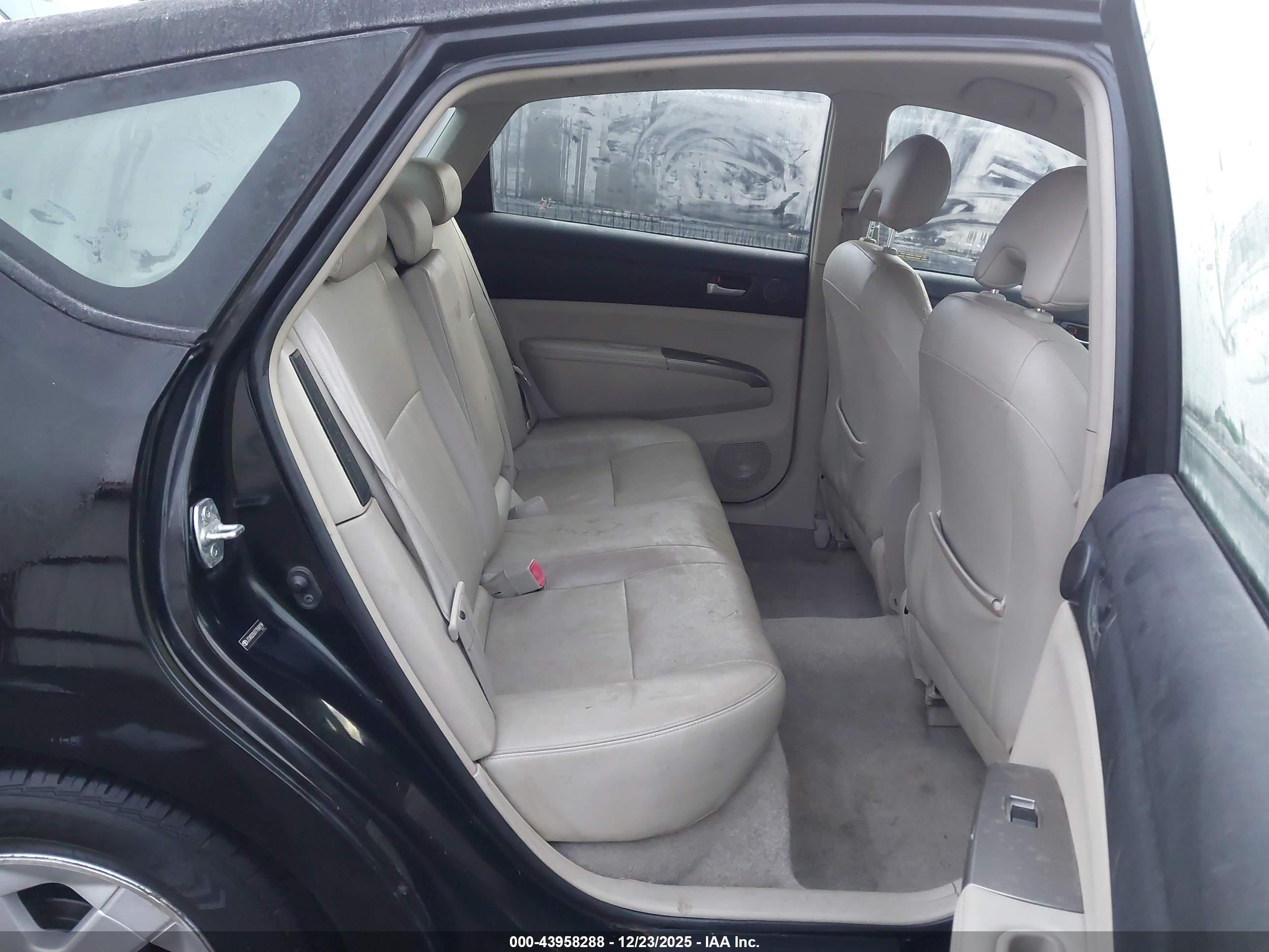 TOYOTA PRIUS image 8