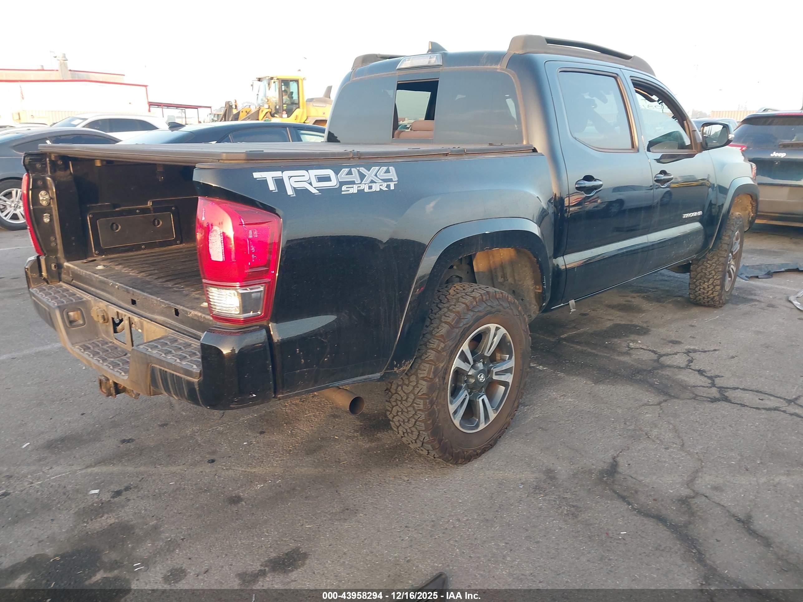 TOYOTA TACOMA image 4
