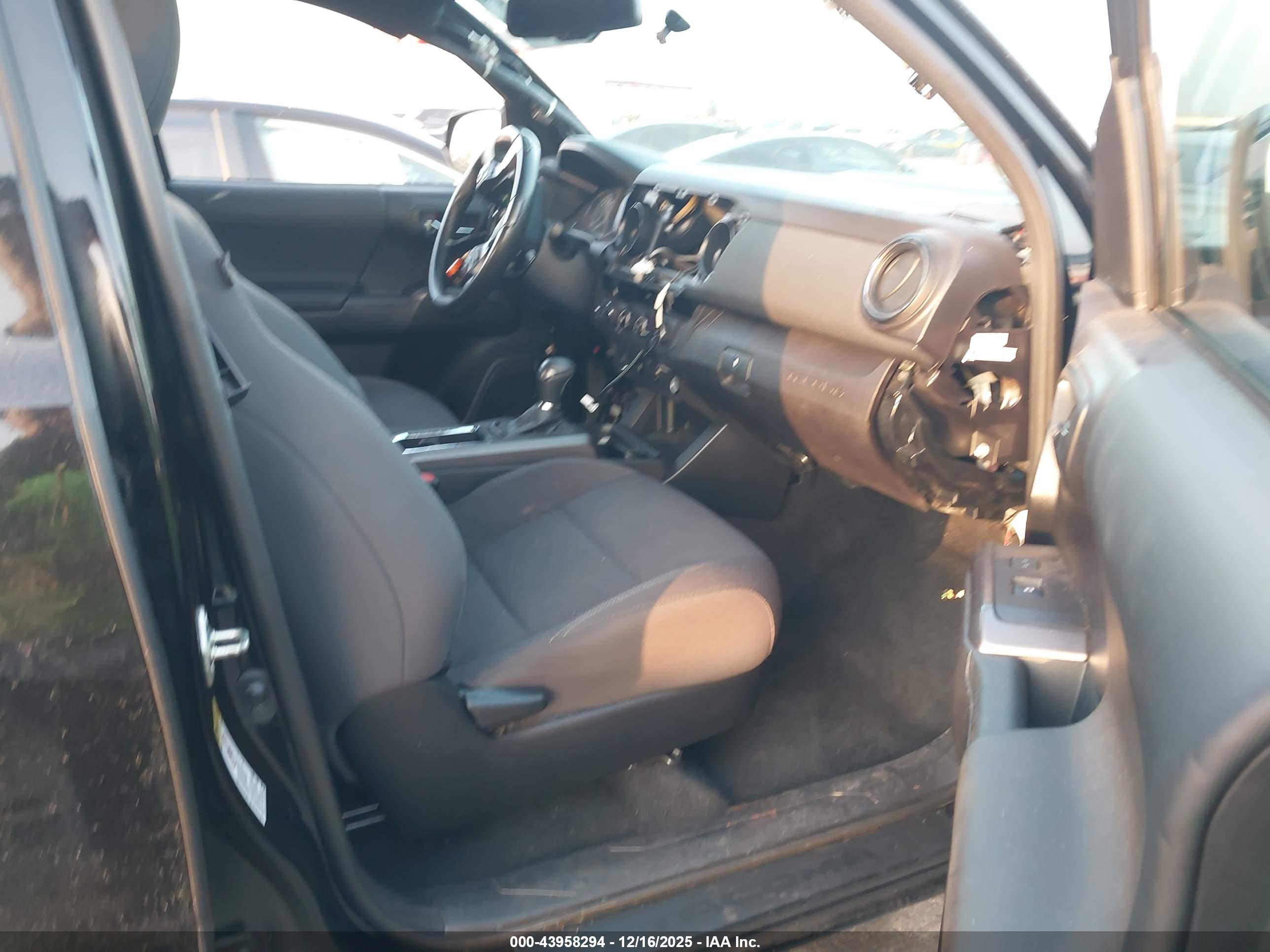TOYOTA TACOMA image 5