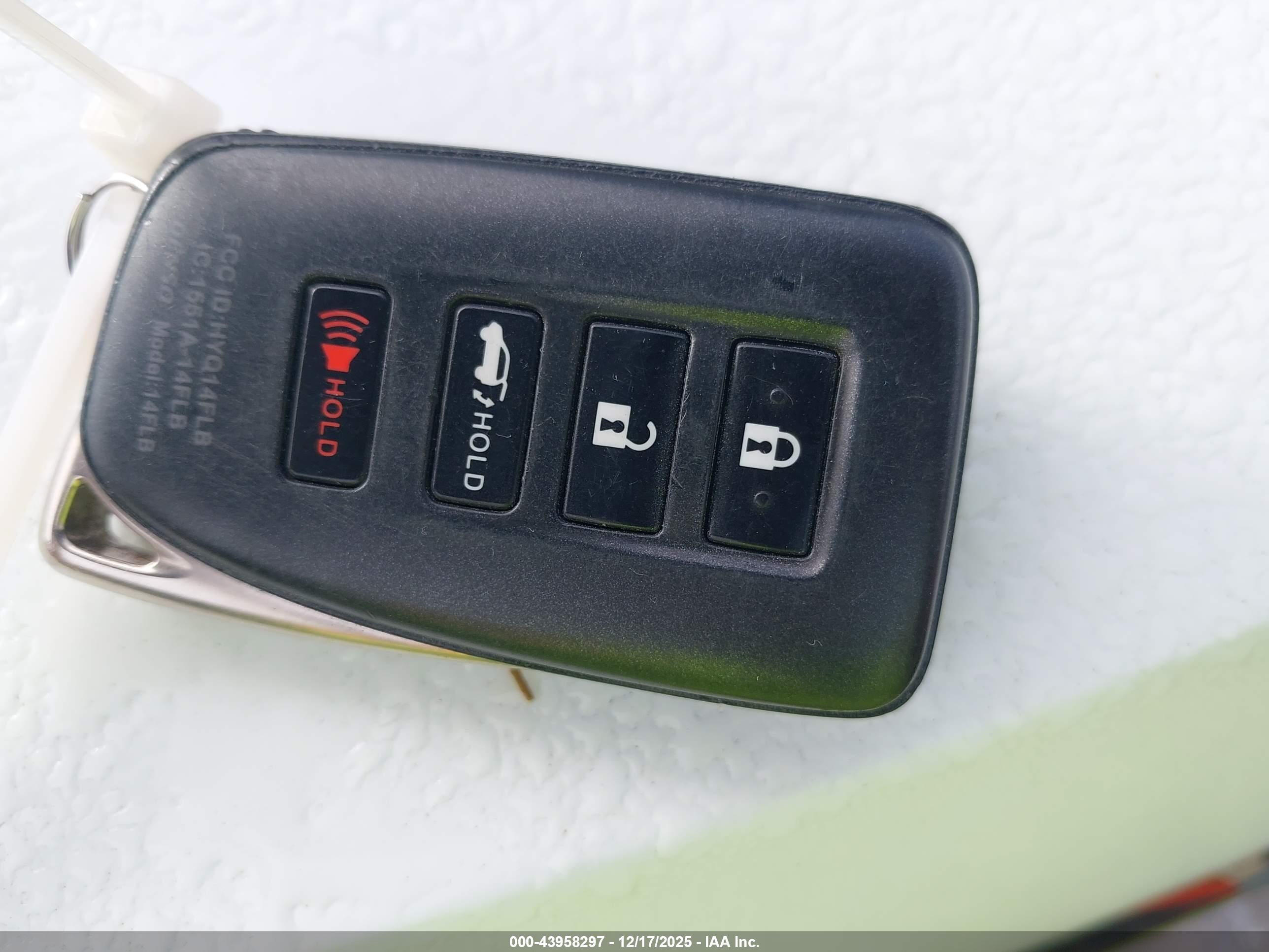 LEXUS RX image 11