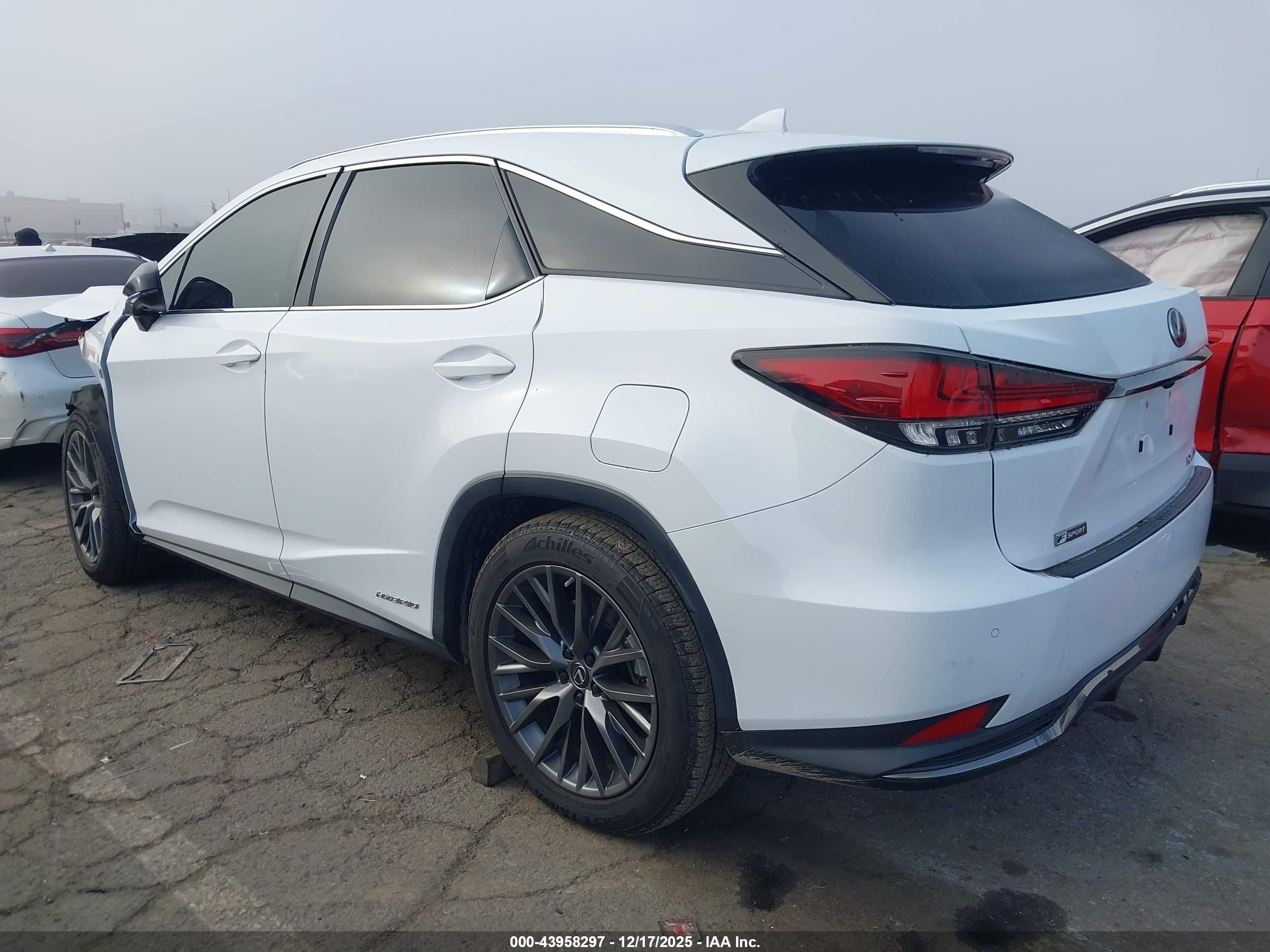 LEXUS RX image 3