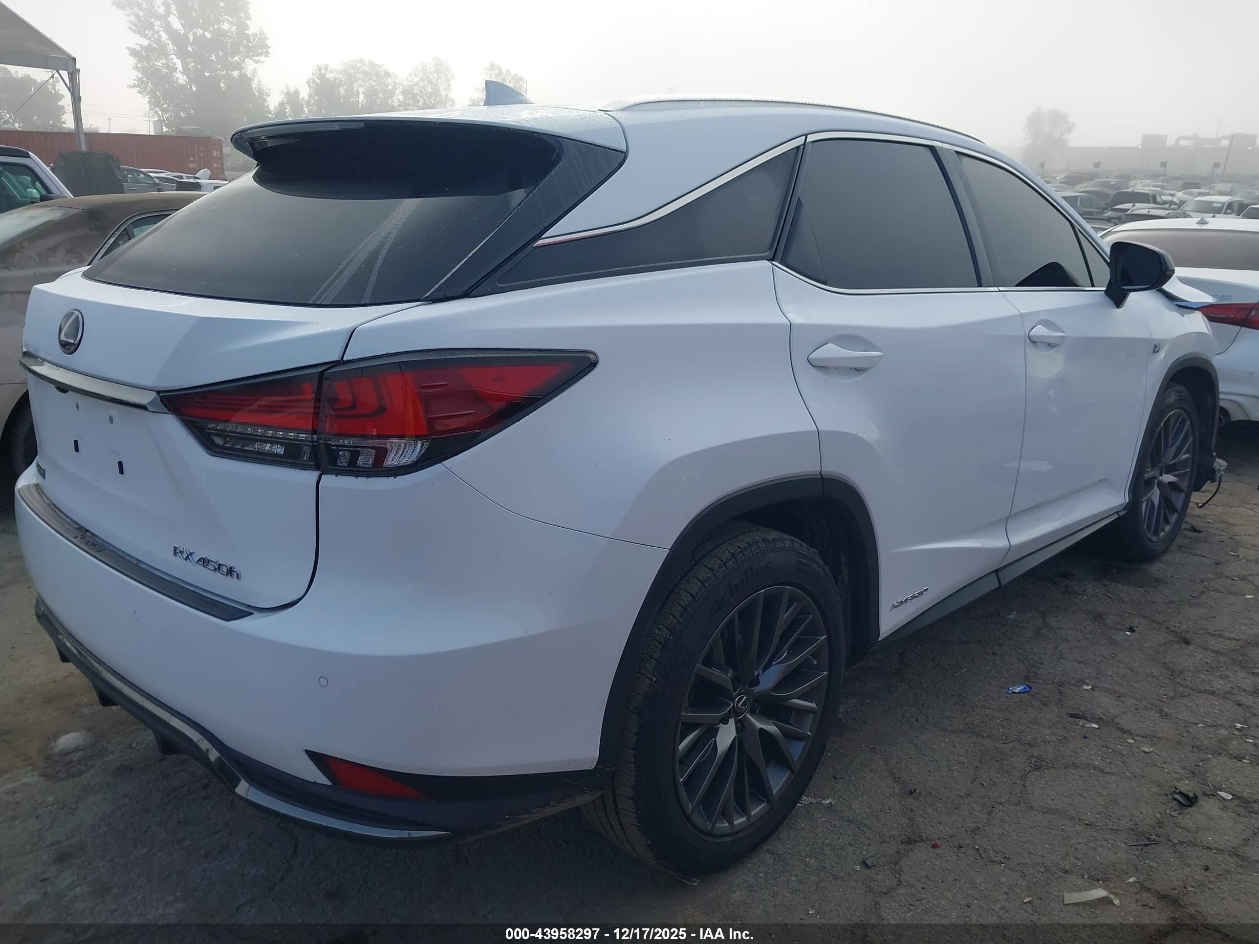 LEXUS RX image 4