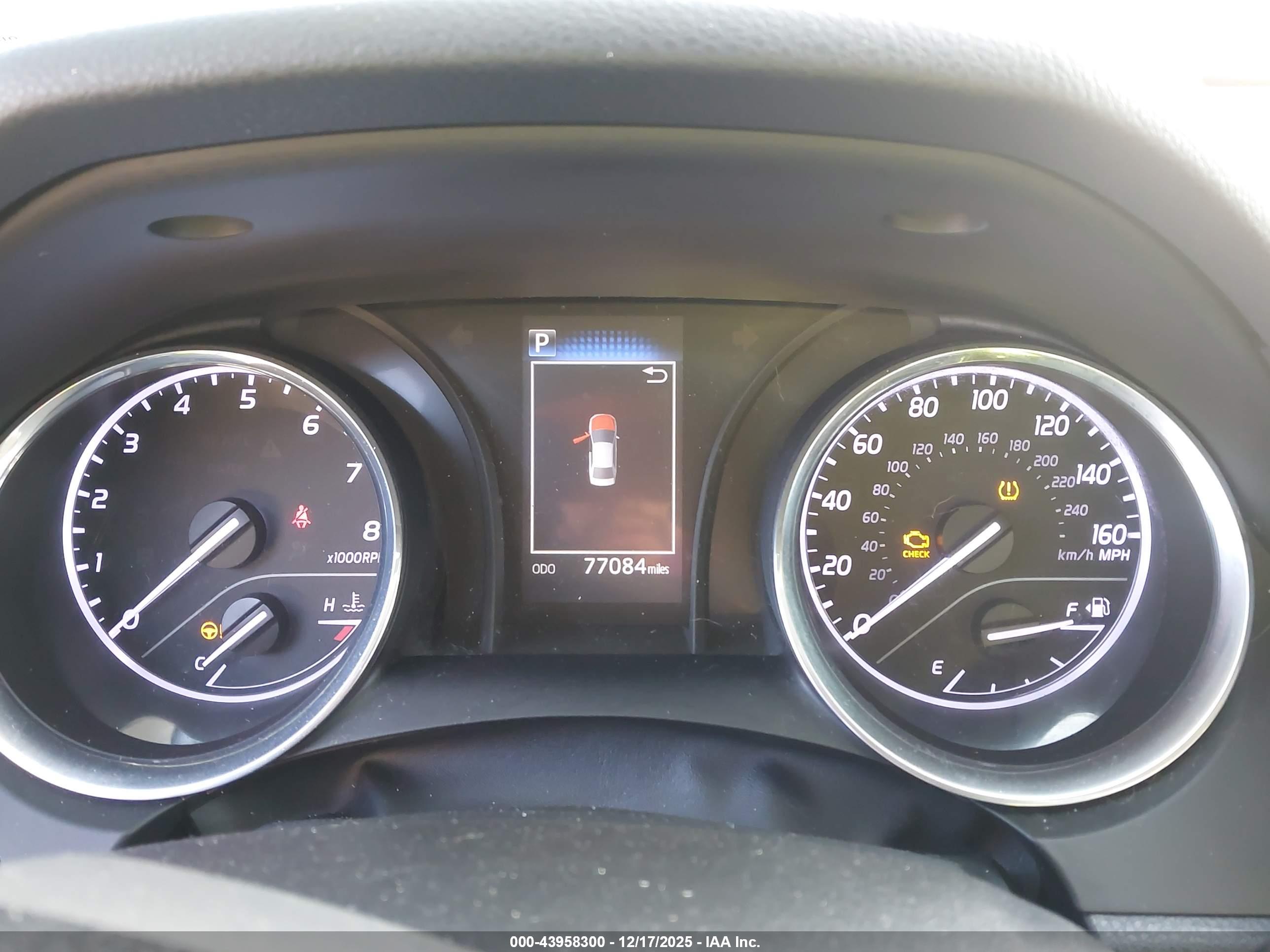 TOYOTA CAMRY image 7