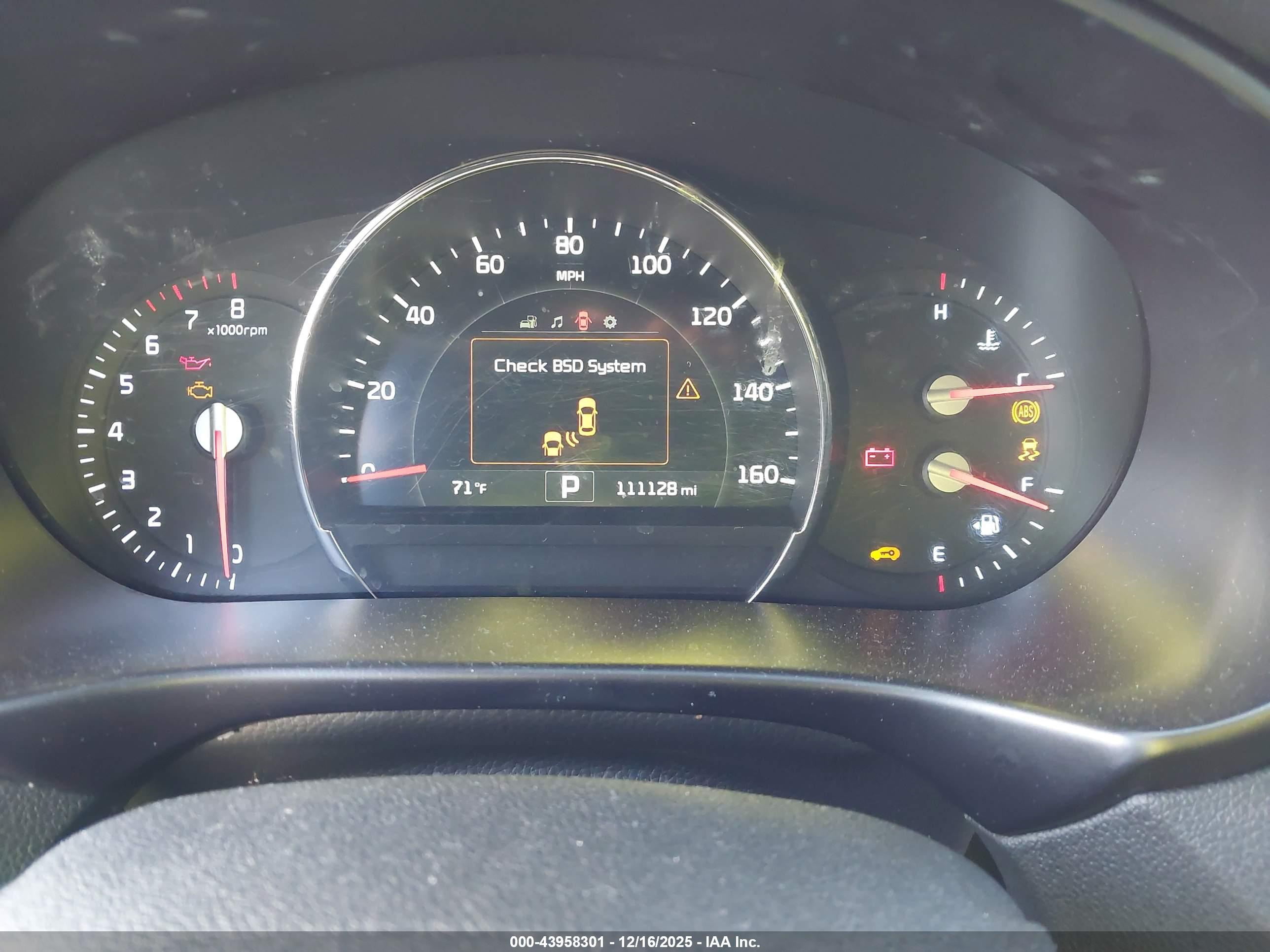KIA SORENTO image 7