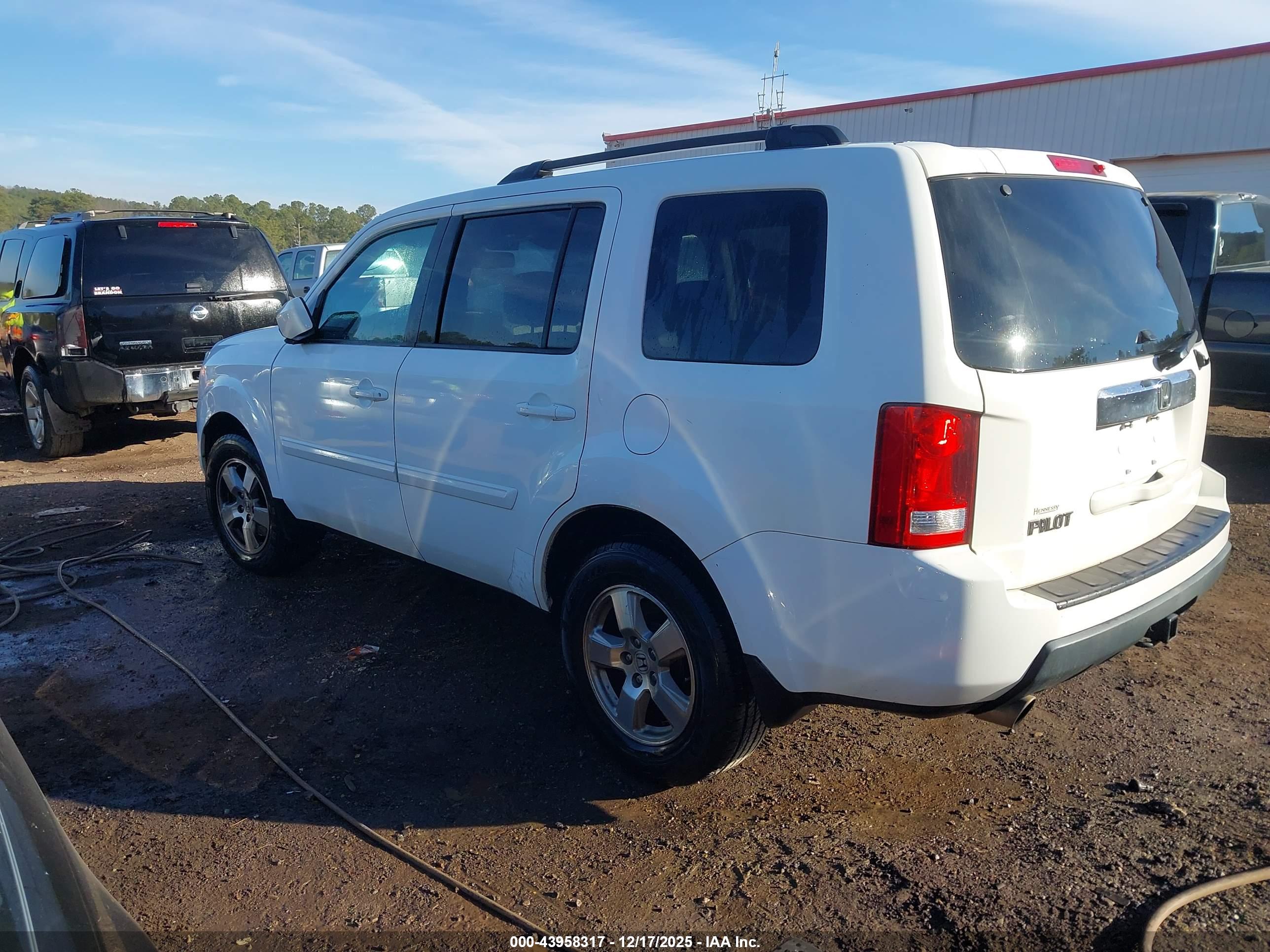 HONDA PILOT image 3