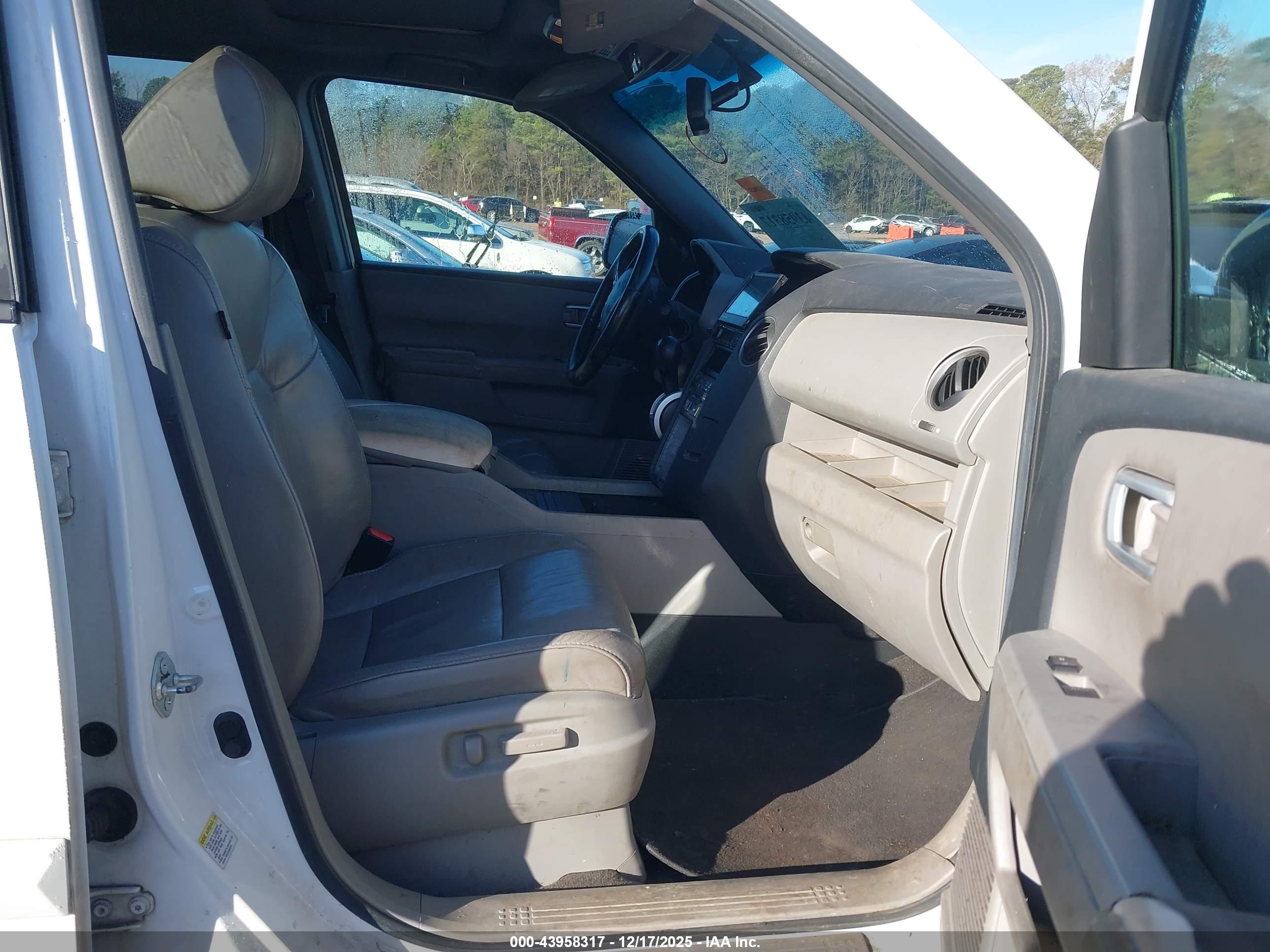 HONDA PILOT image 5
