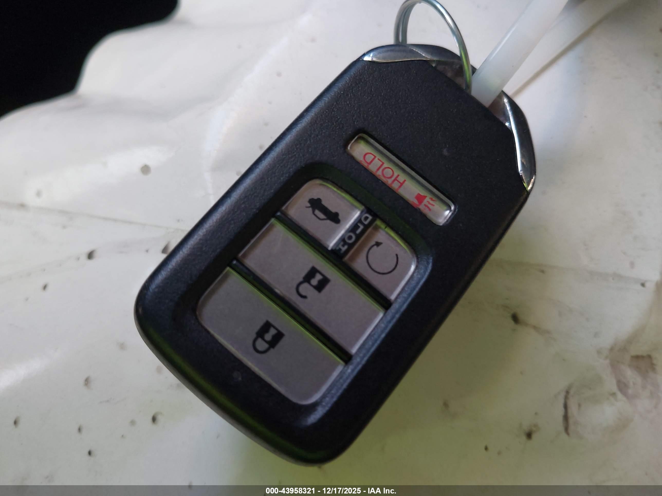HONDA ACCORD image 11