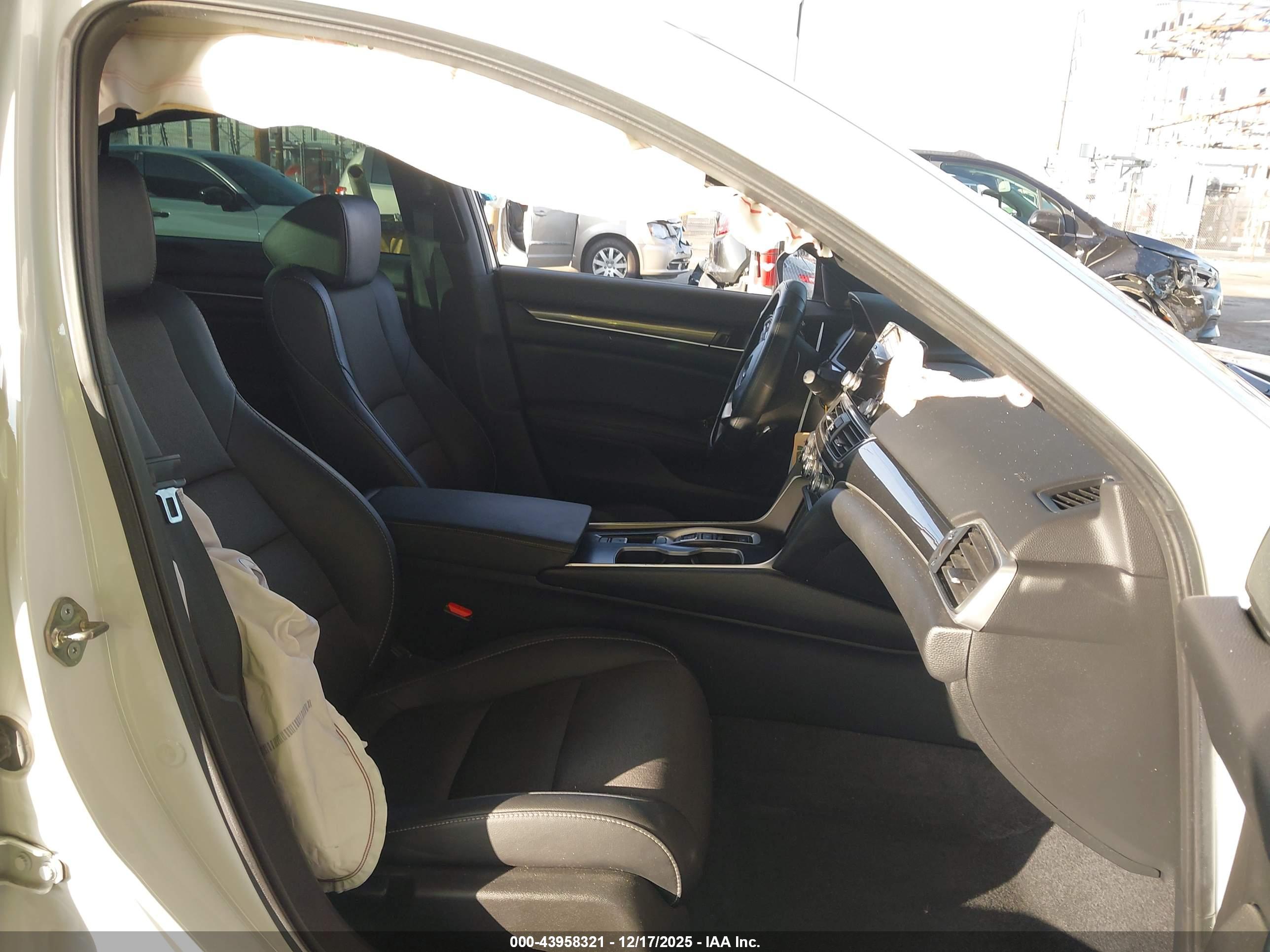 HONDA ACCORD image 5