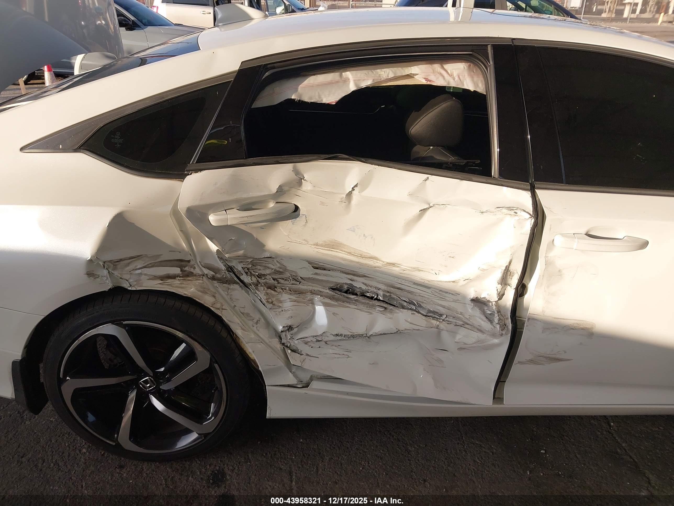 HONDA ACCORD image 6