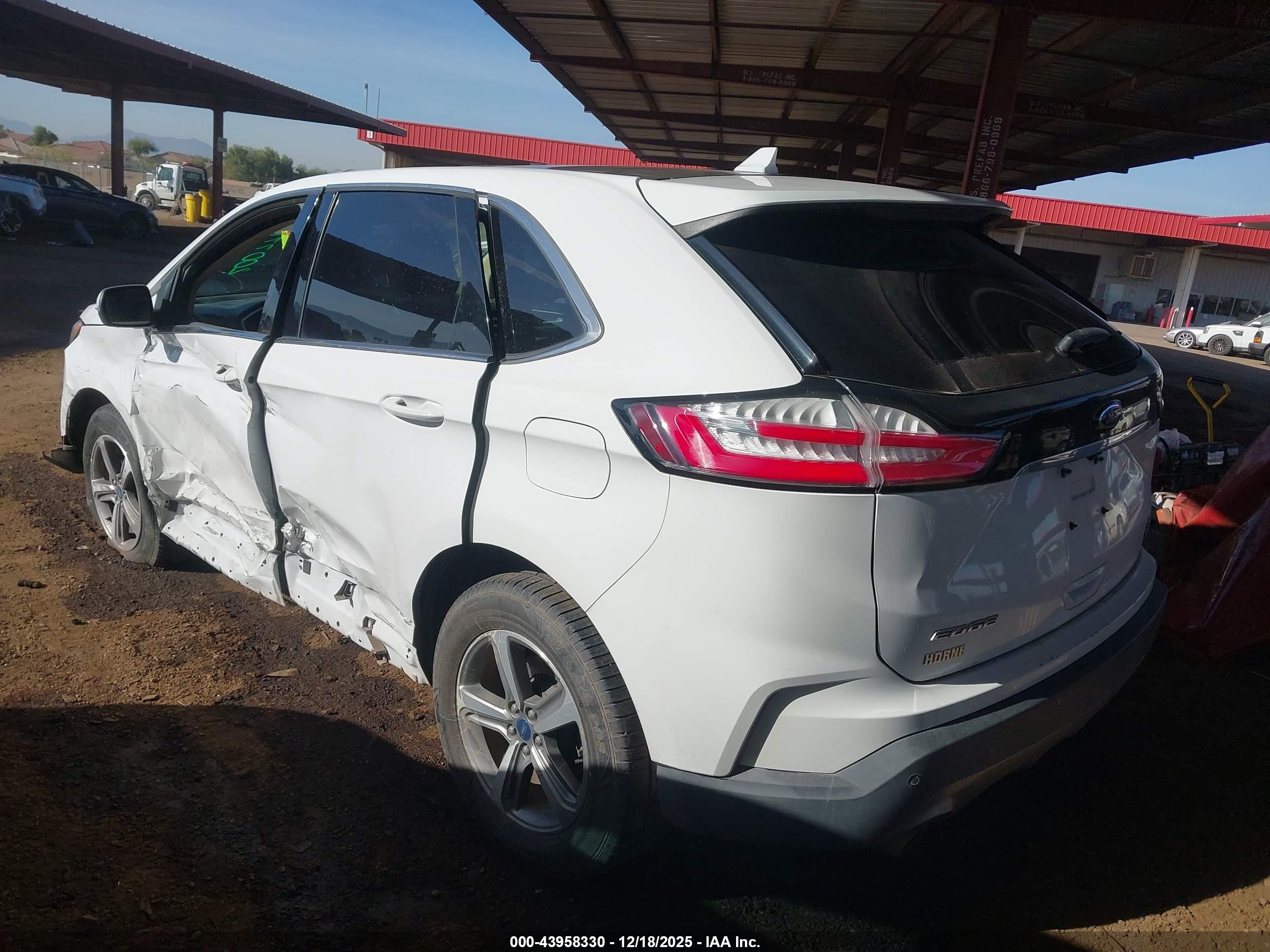 FORD EDGE image 3