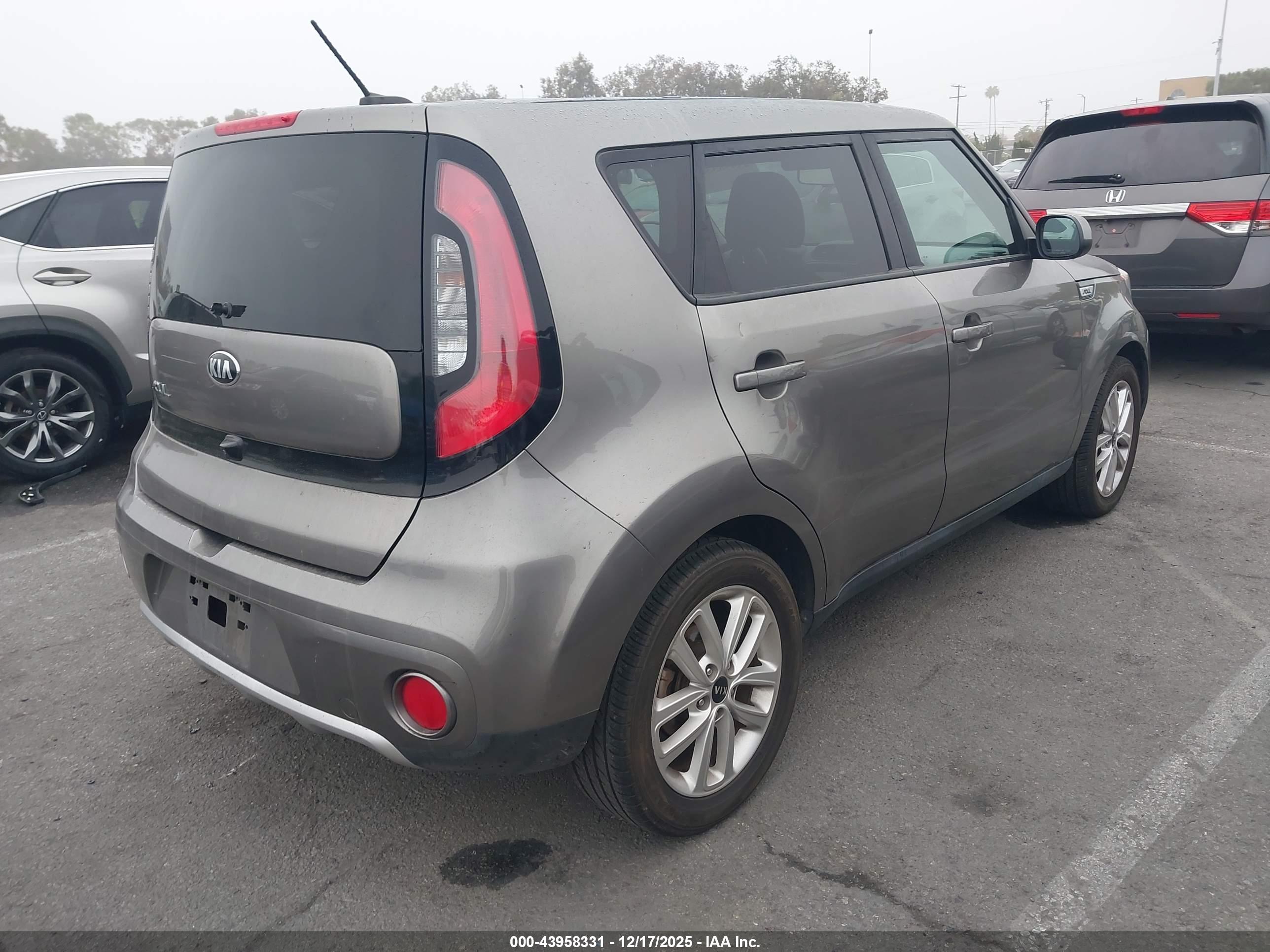 KIA SOUL image 4