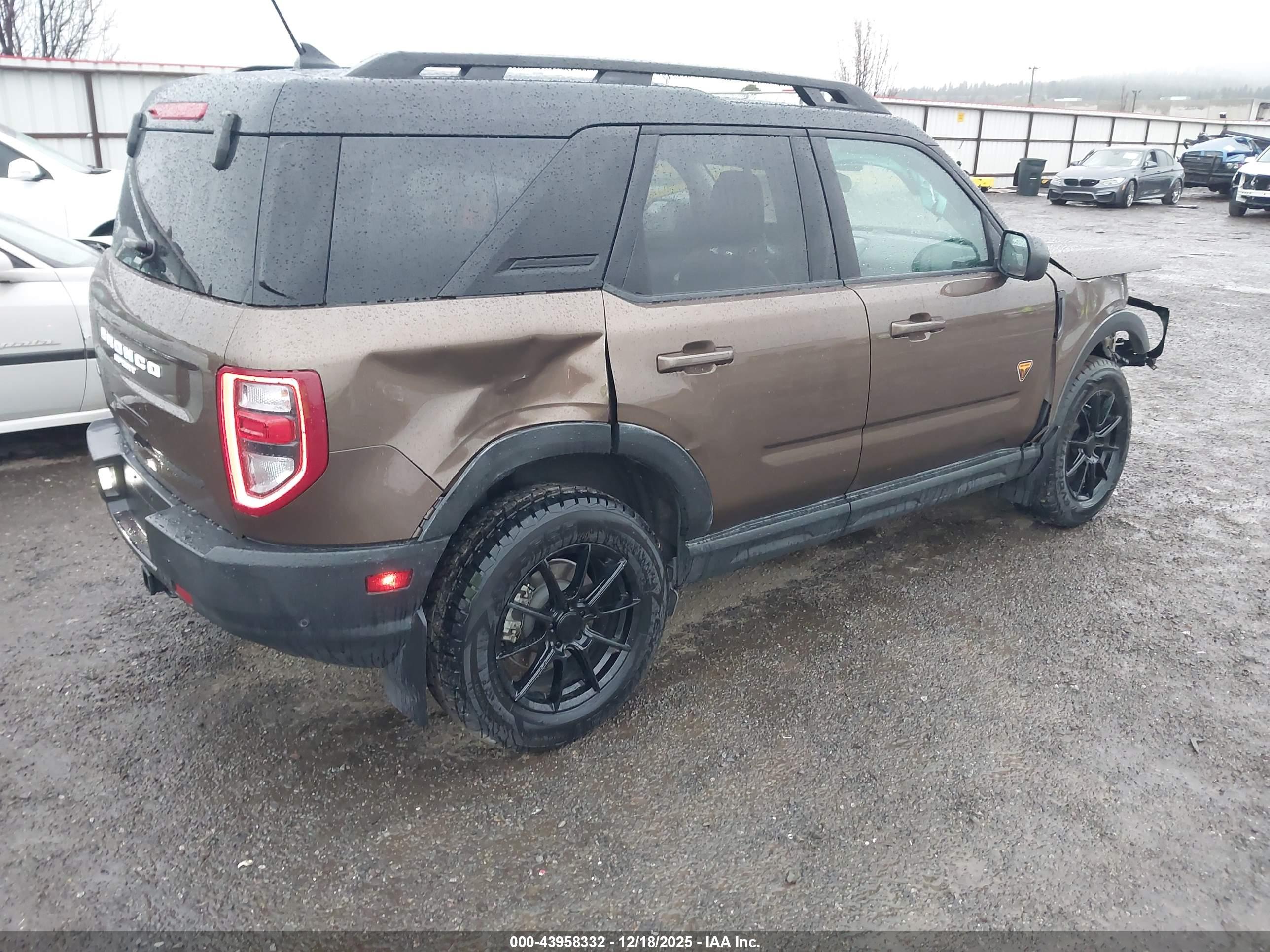 FORD BRONCO image 4