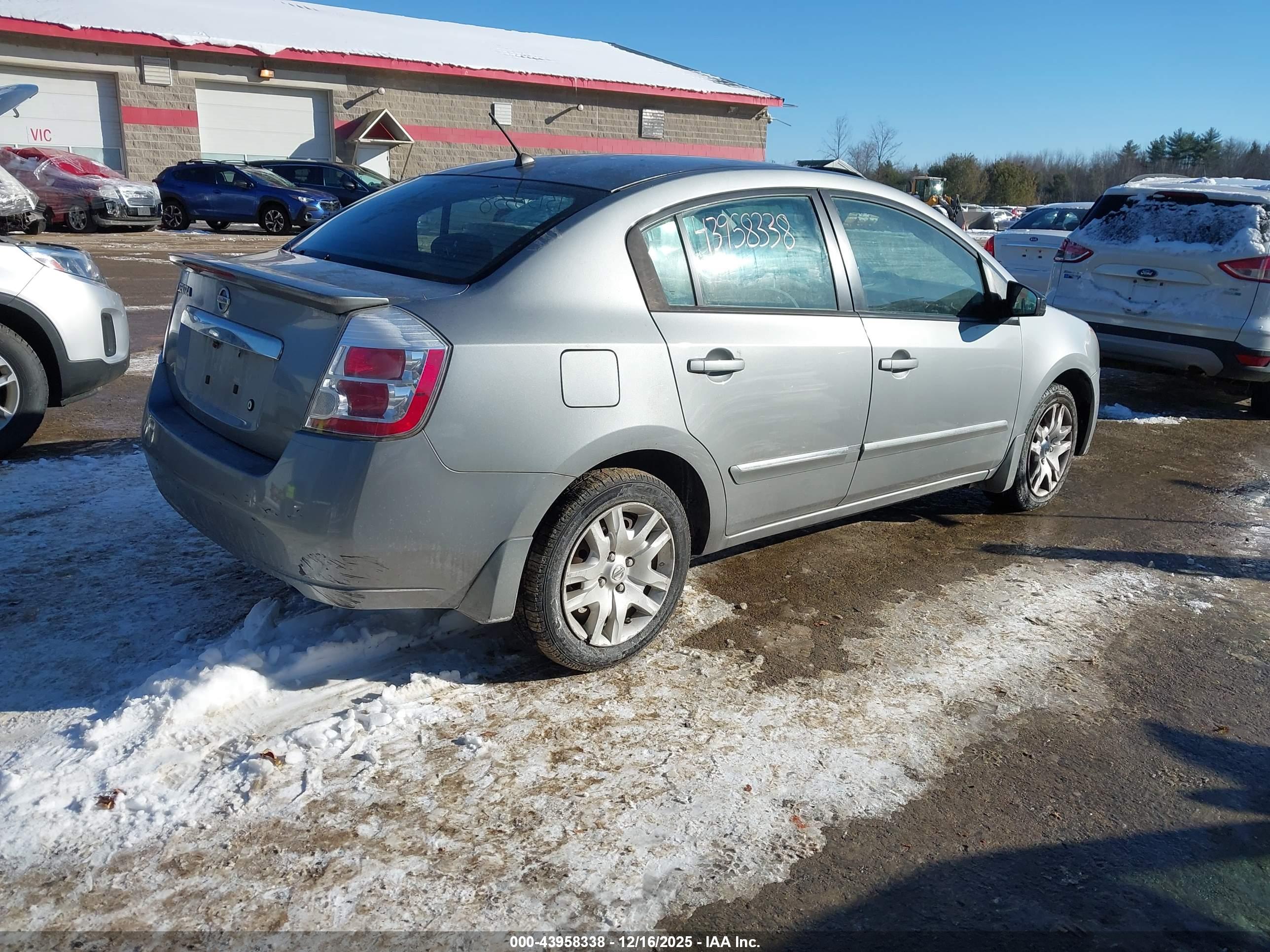 NISSAN SENTRA image 4