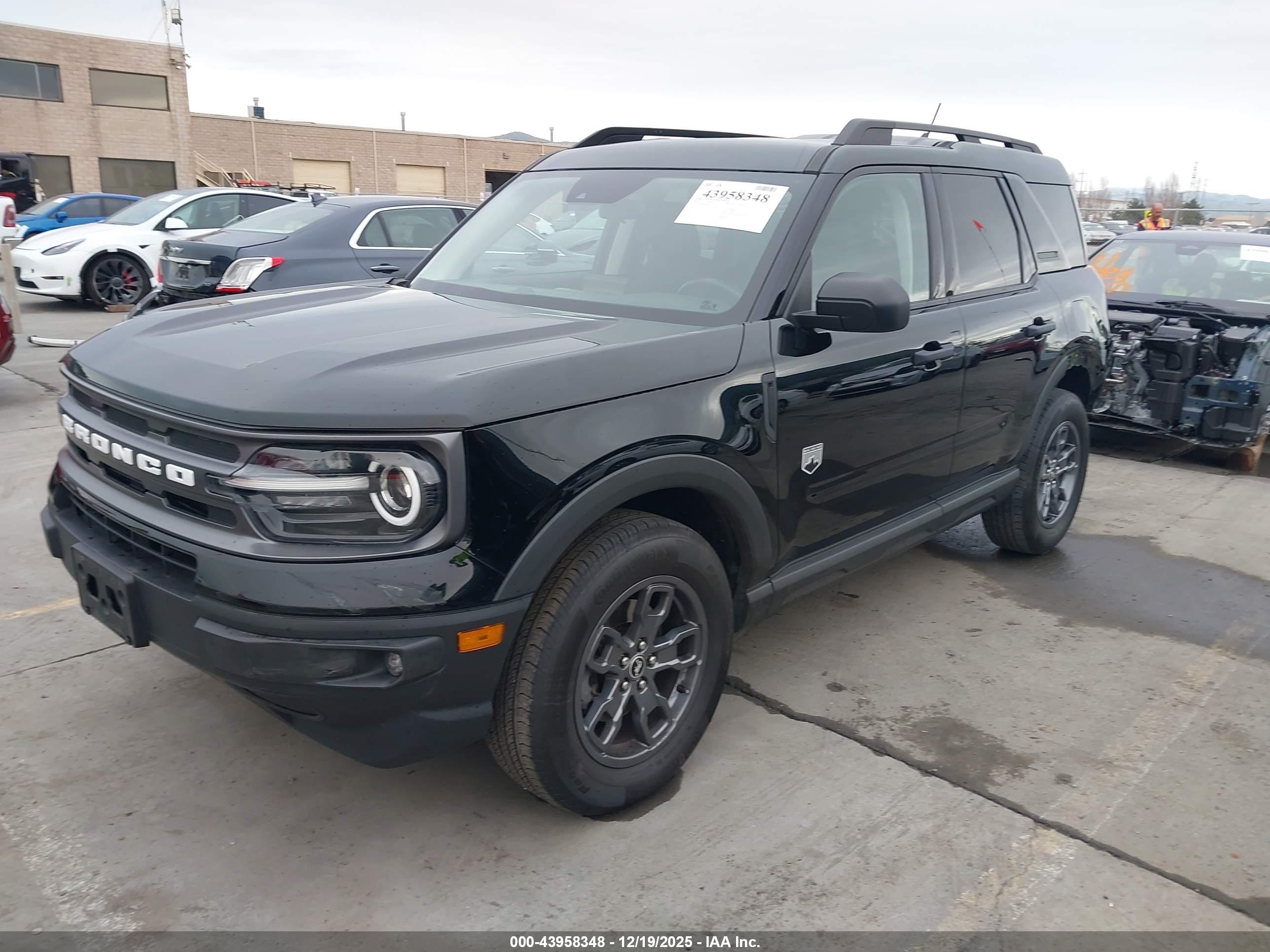 FORD BRONCO image 2